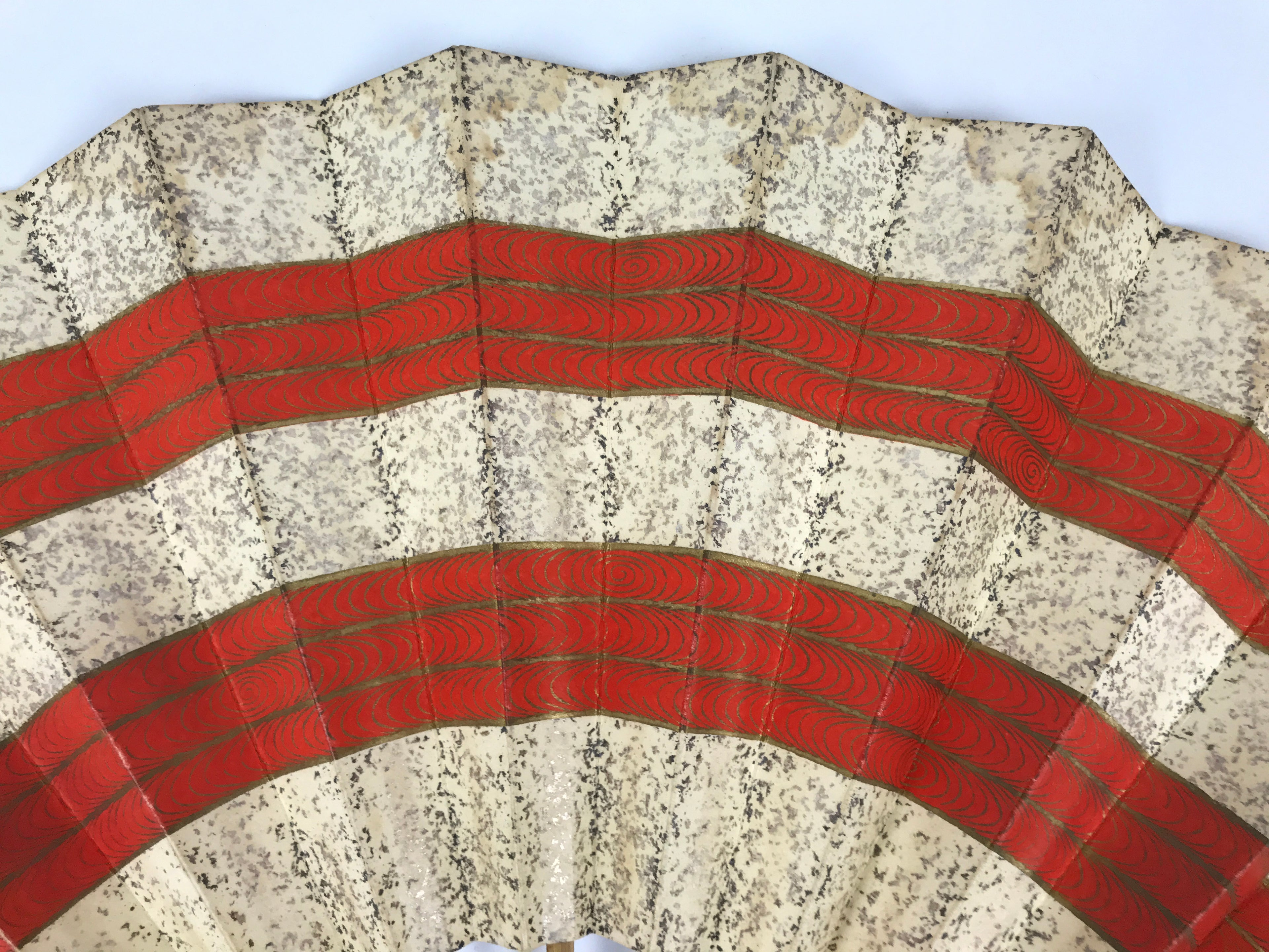 Japanese Folding Fan Sensu Vtg Bamboo Frame Red Beige Gold Waves Pattern 4D953