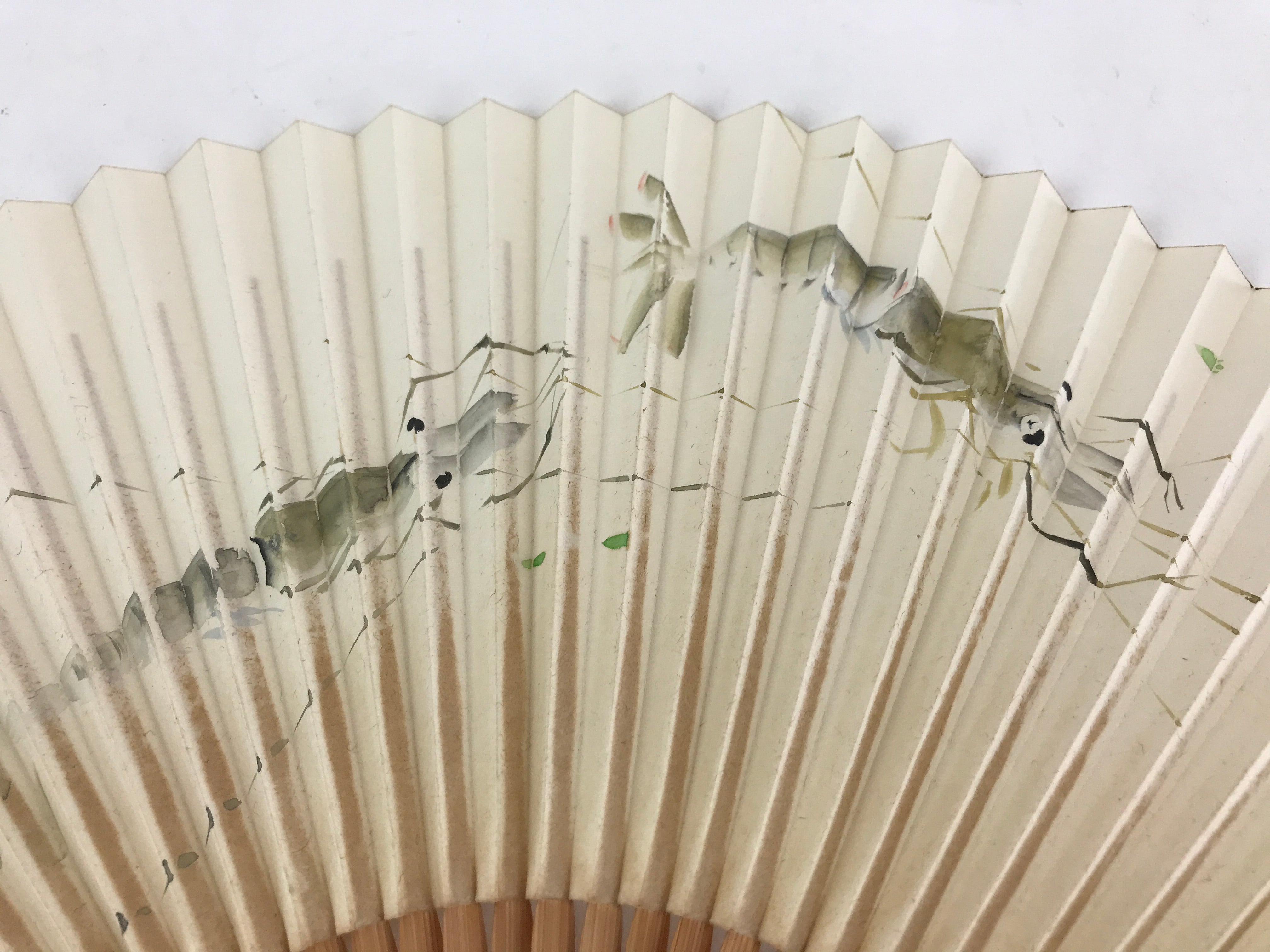 Arts & Decoration Japanese Folding Fan Sensu Bamboo Frame Swirls Light Brown Kanji Red Seal 4D678