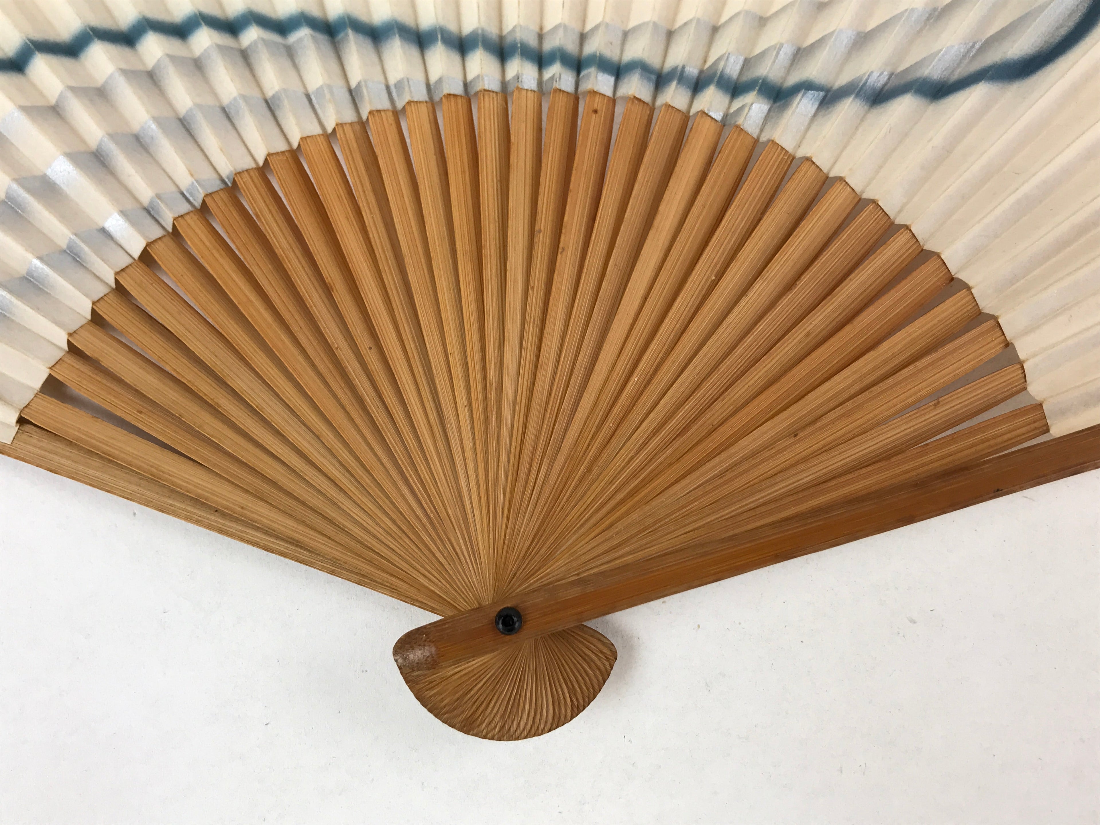 Japanese Folding Fan Sensu Vtg Bamboo Frame Simple Blue Wave Silver Beige 4D748
