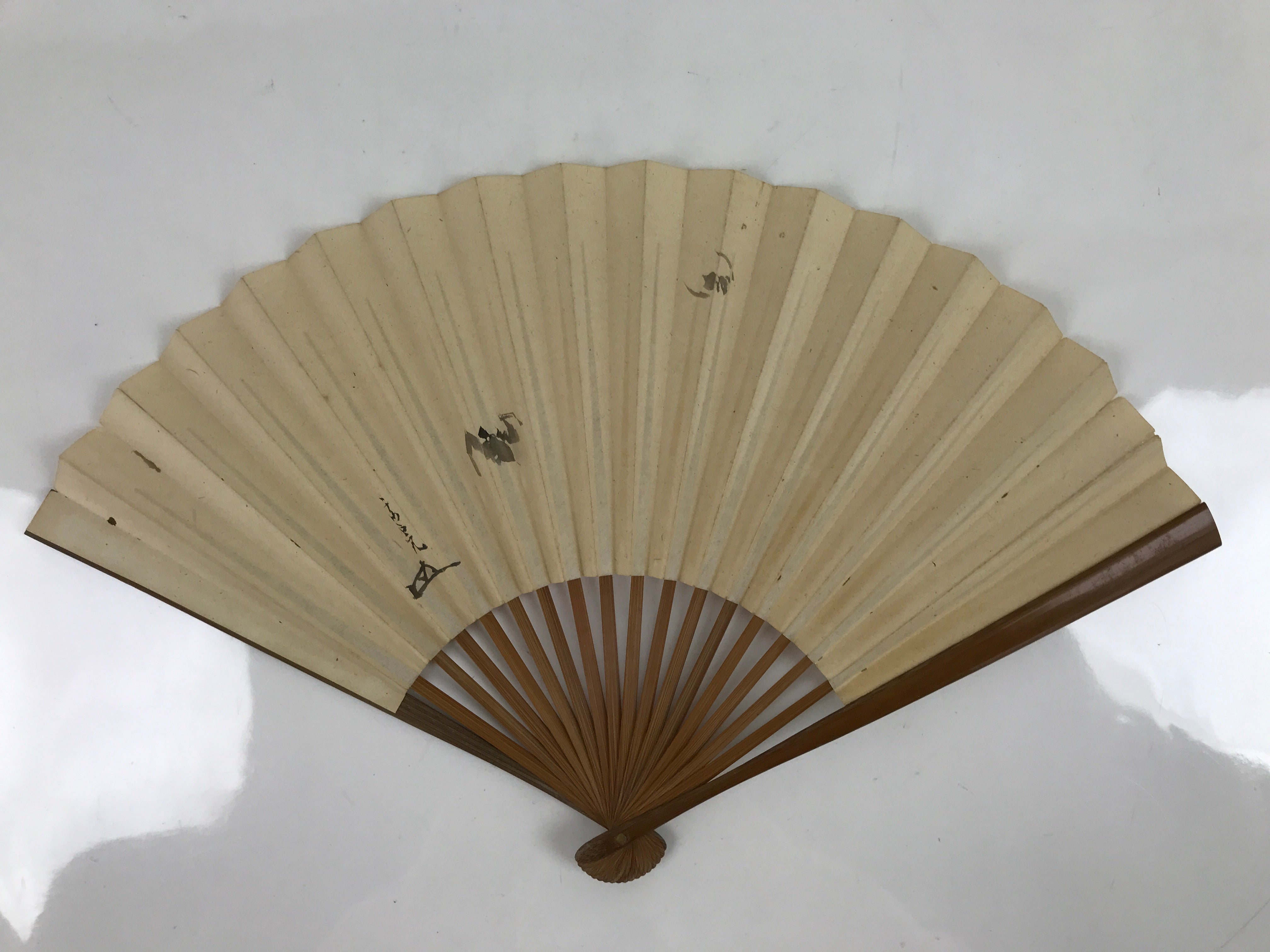 Japanese Folding Fan Sensu Vtg Bamboo Frame Subtle Insect Design Beige 4D798