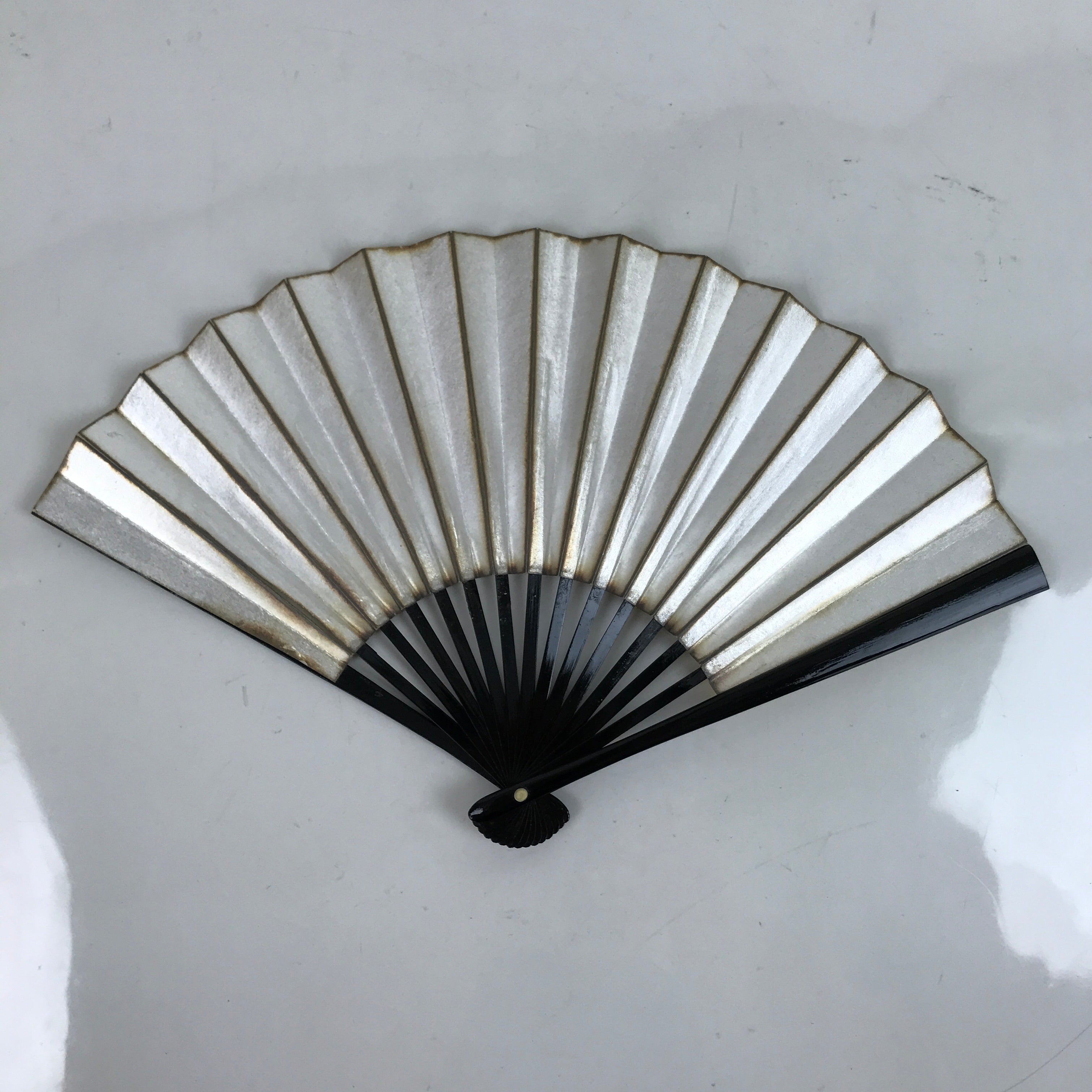 Japanese Folding Fan Sensu Vtg Lacquered Bamboo Frame Gold Silver Foil 4D805