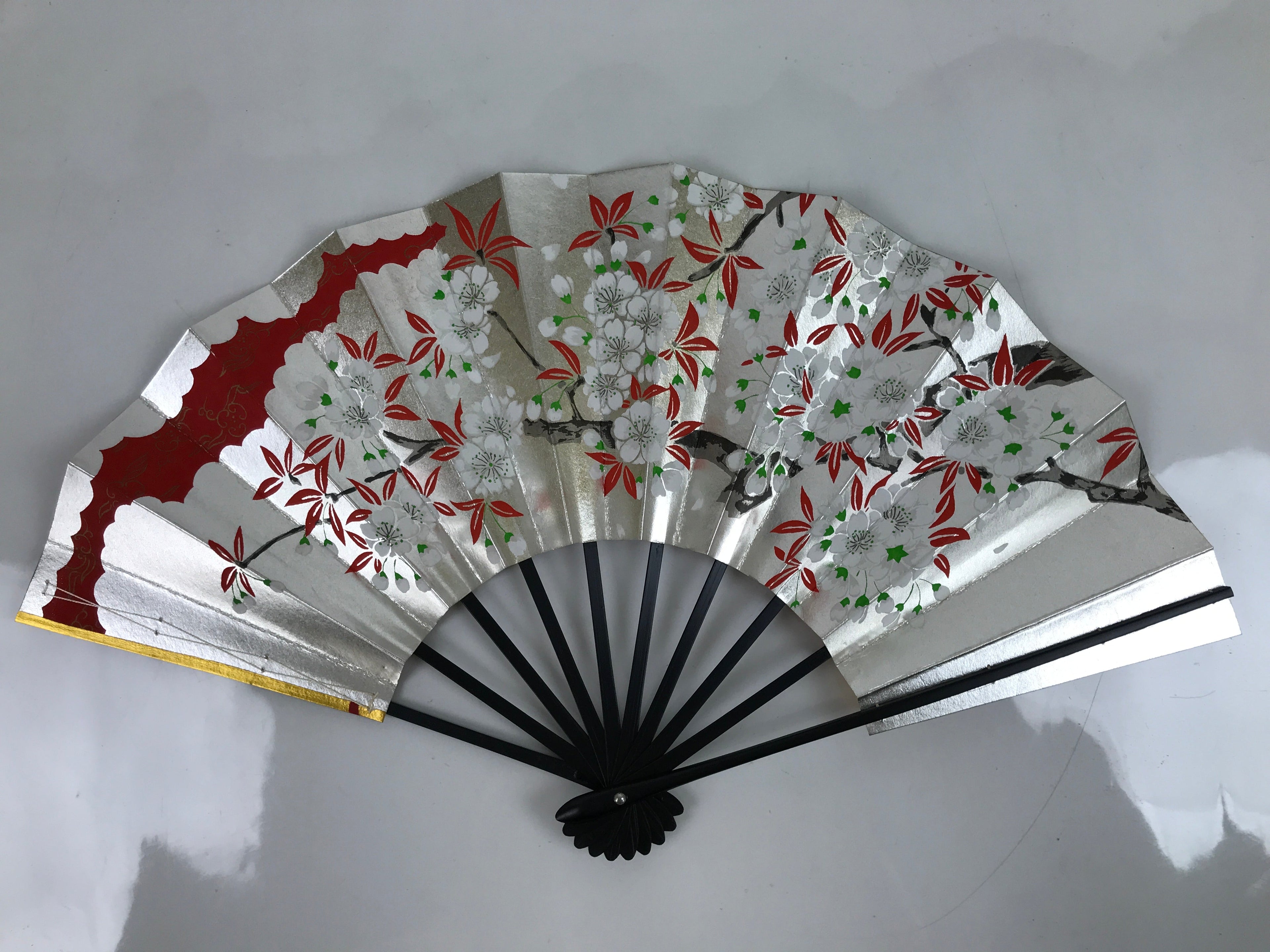 Japanese Folding Fan Shimaisen Sensu Vtg Bamboo Frame Gold Silver Flowers 4D792