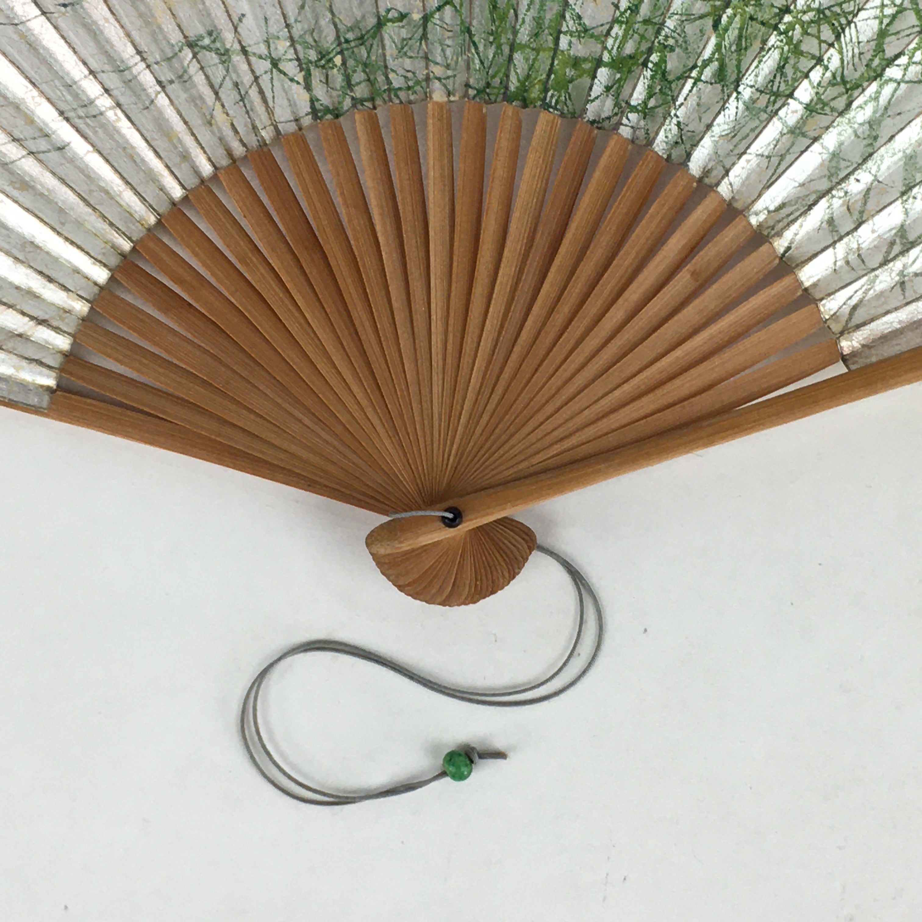 Japanese Folding Fan Vtg Sensu Bamboo Frame Silver Paper Birds 4D620