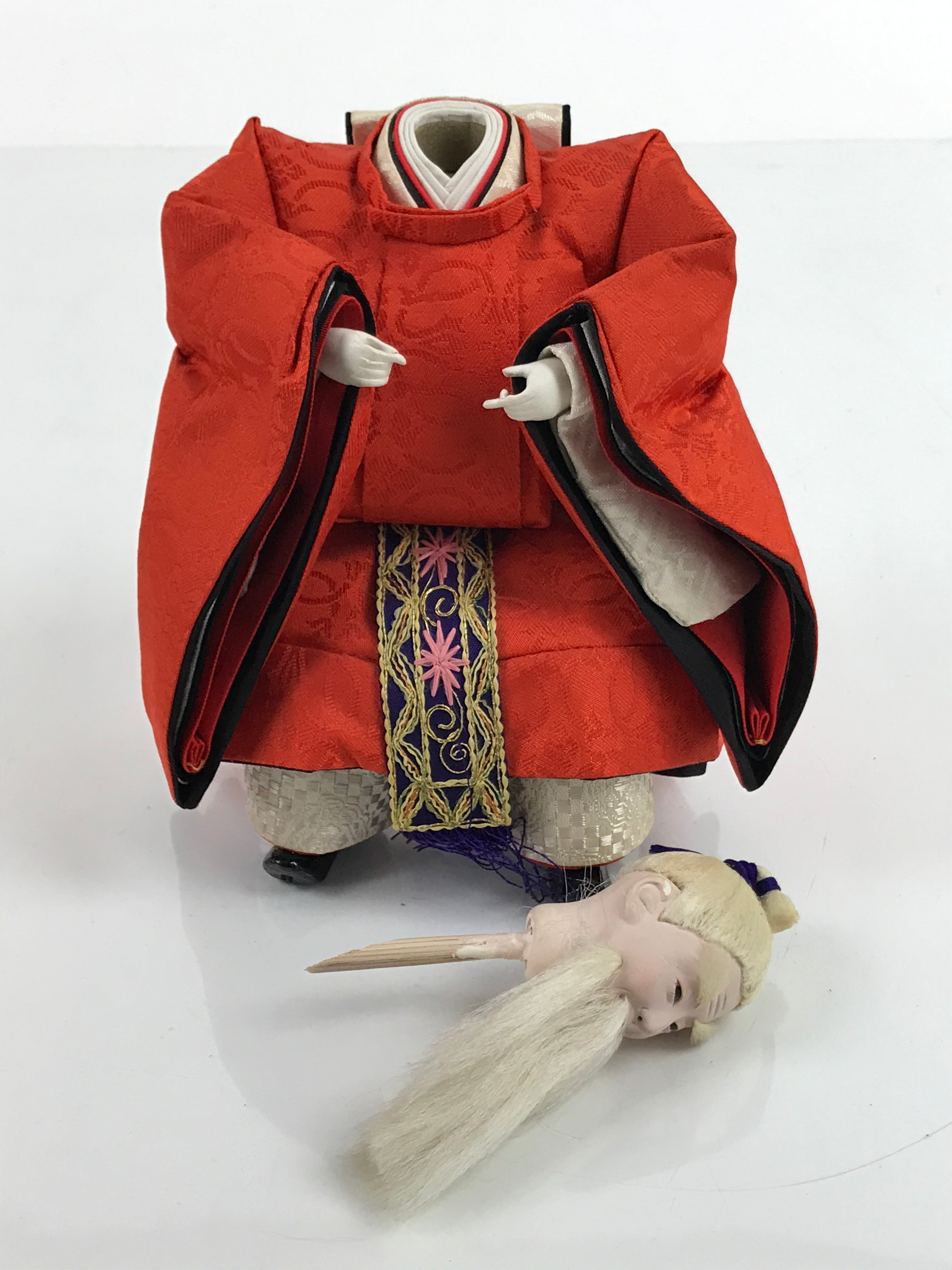 Japanese Girl Festival Old Guard Hina Doll Matsuri Wood Head Silk Red ID564