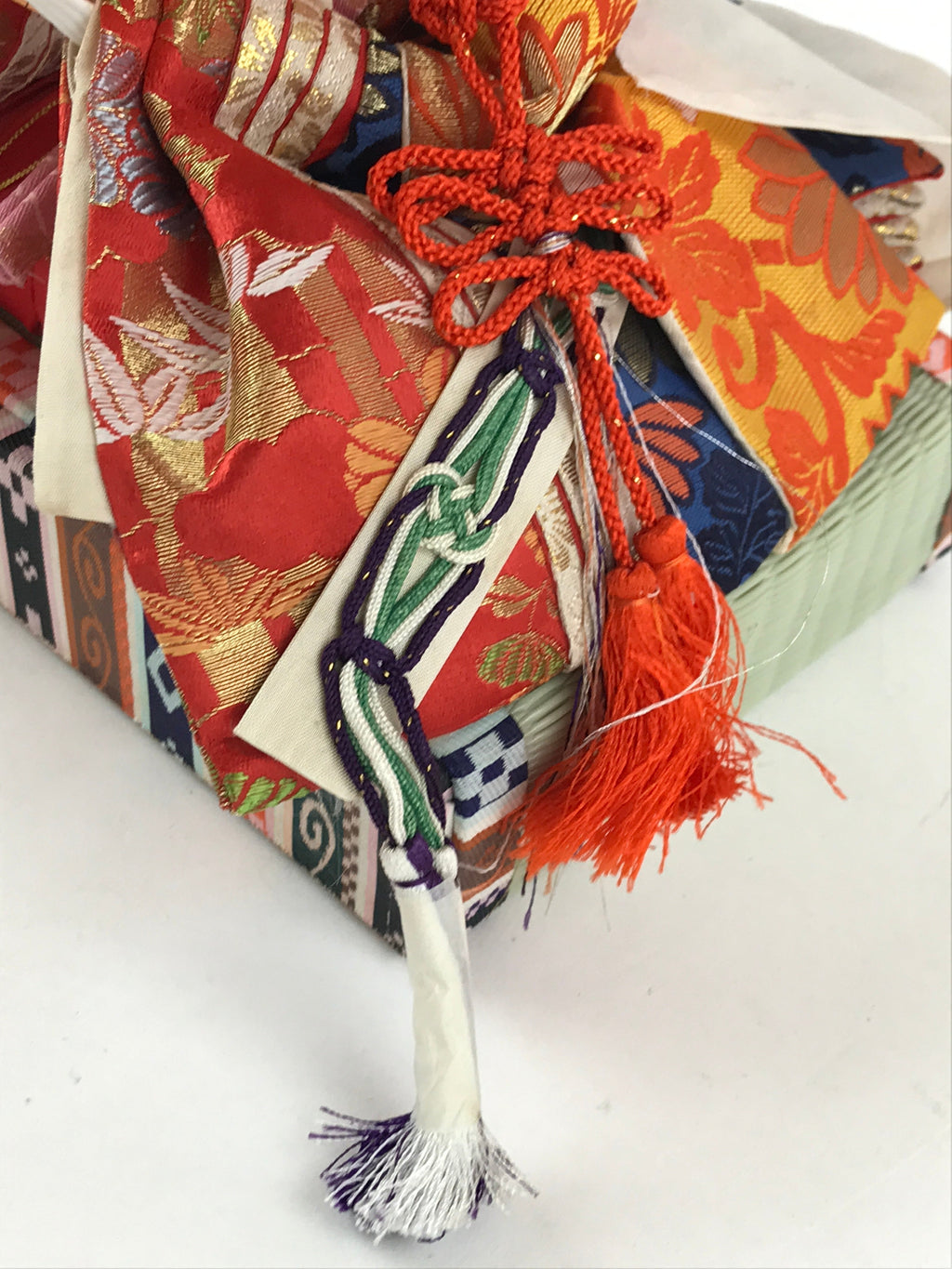 Japanese Girl Festival Princess Ohinasama Doll Vtg Hina Matsuri Silk Red ID513
