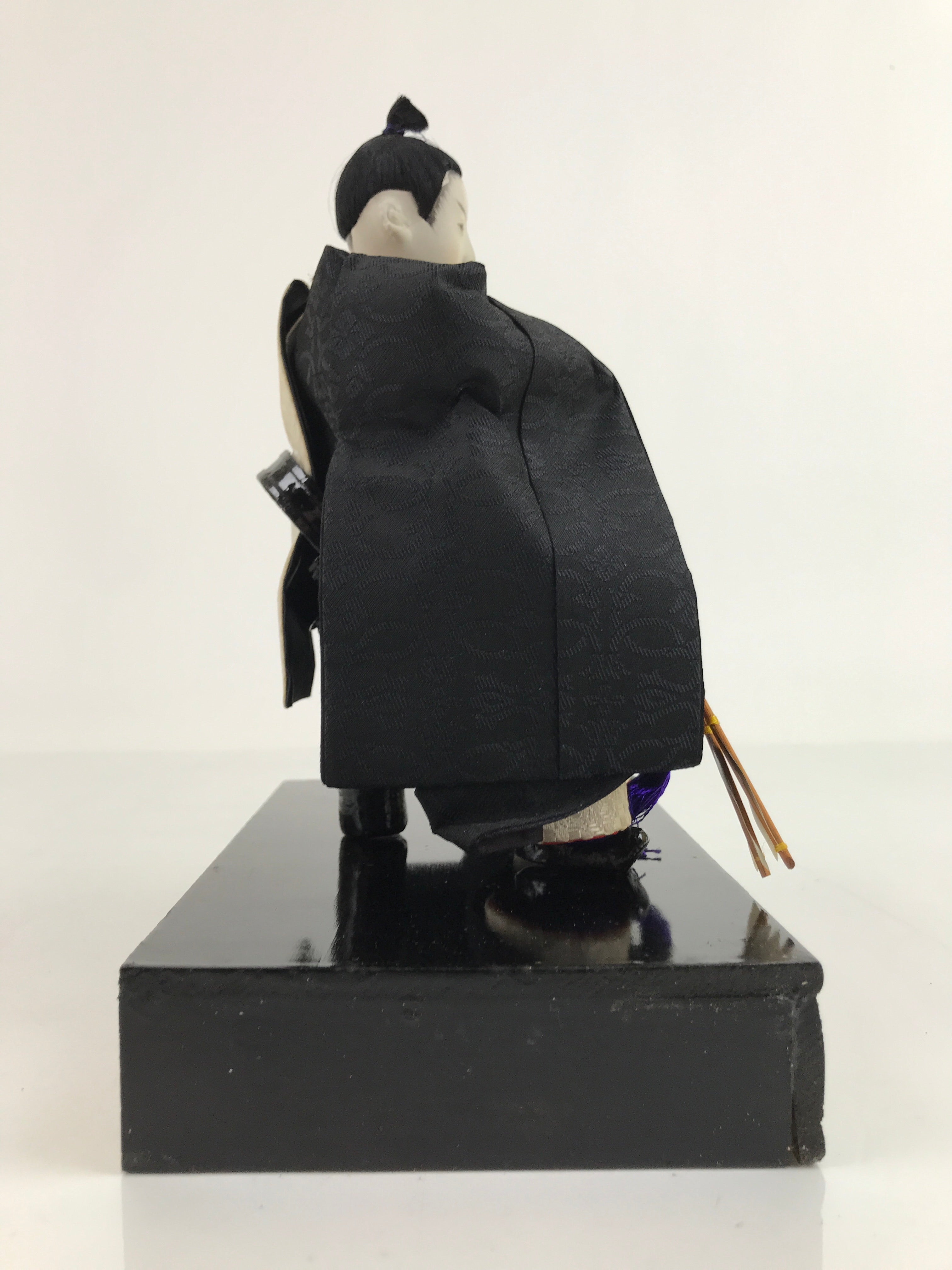 Japanese Girl Festival Young Guard Wood Hina Doll Matsuri Silk Black ID563