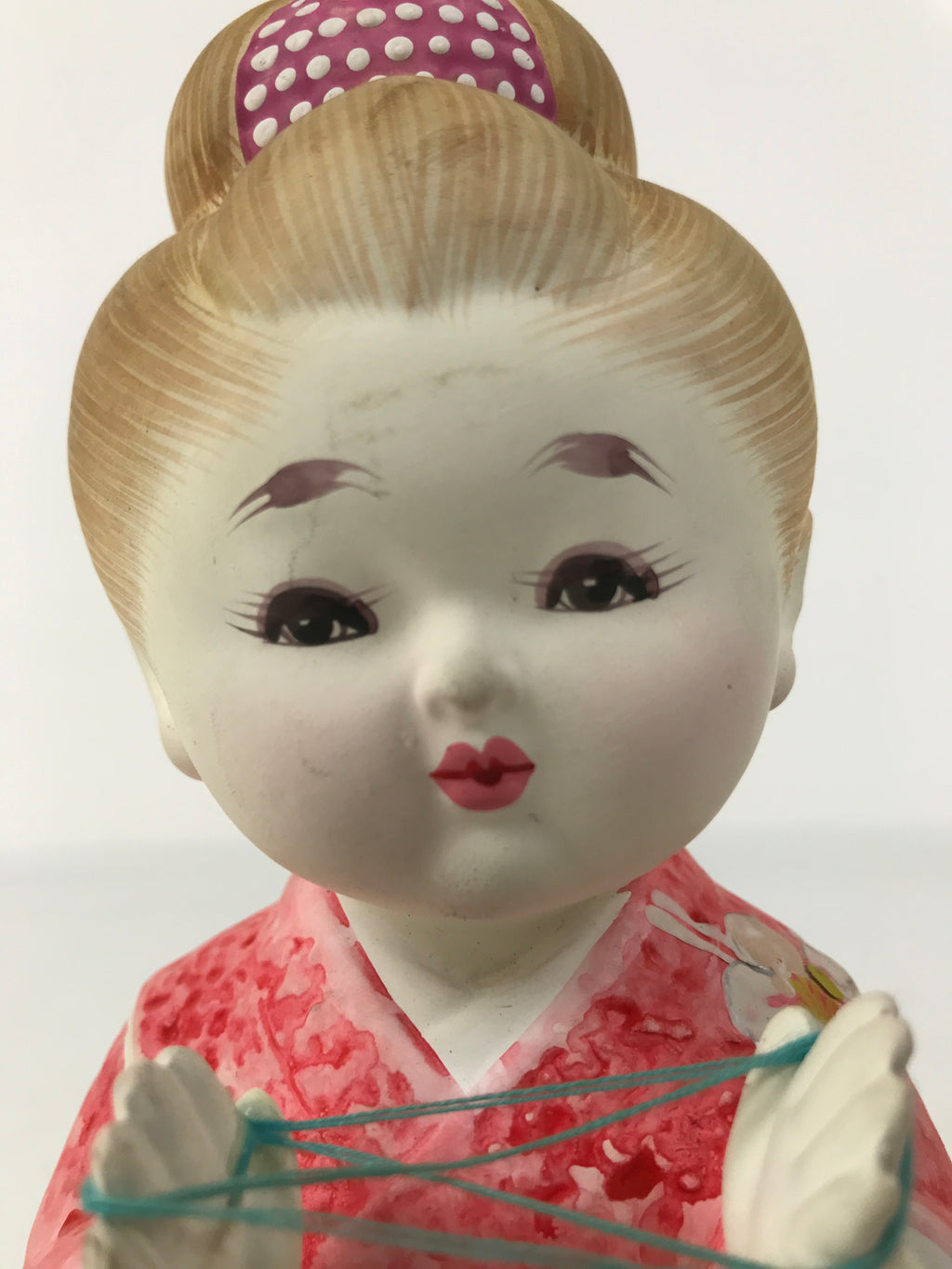 Japanese Girl Playing Ayatori Clay Doll Ningyo Figurine Pink Kimono w/Stand ST90