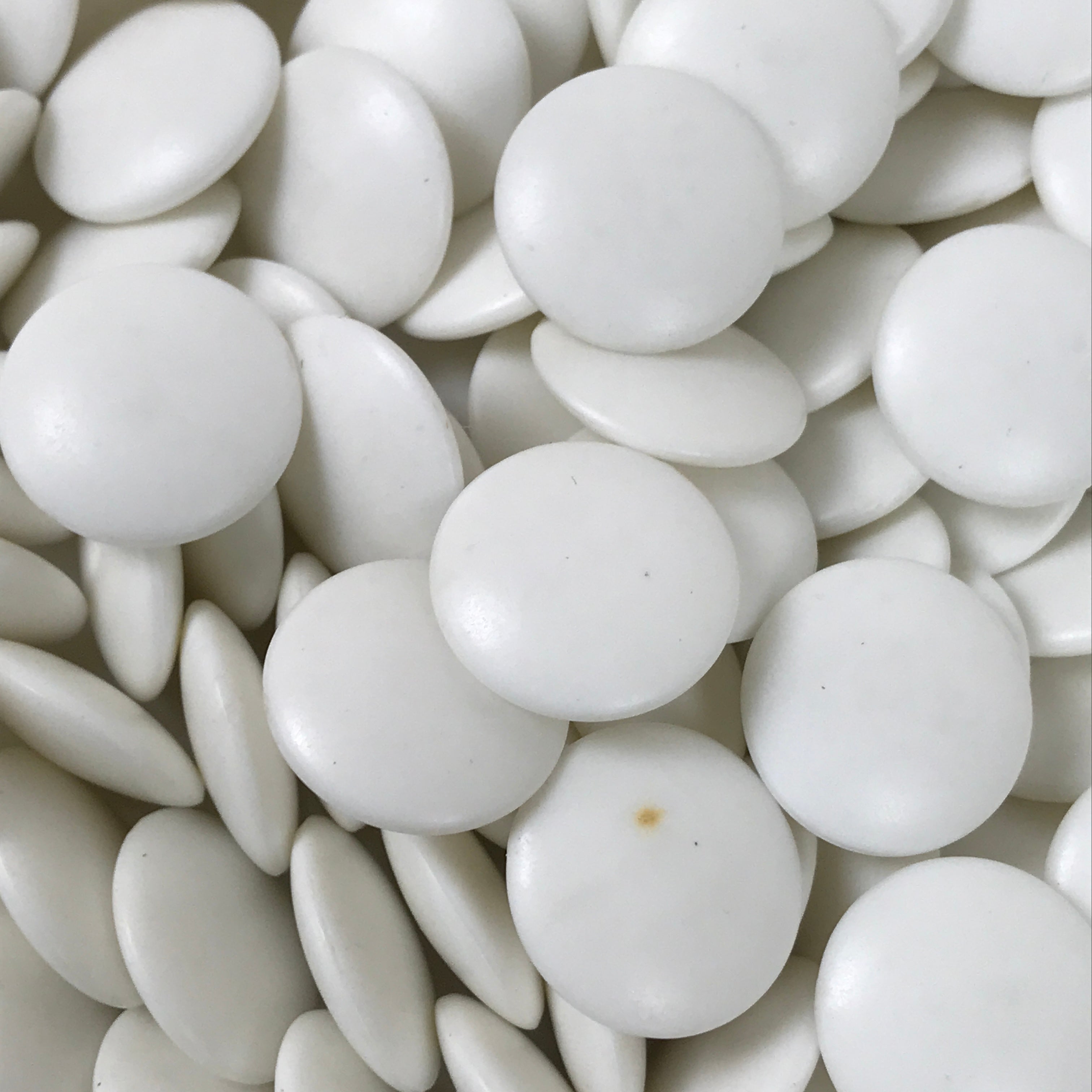 Japanese Go Stone Goishi Game Piece Vtg Traditional Igo White Resin Plastic GO99