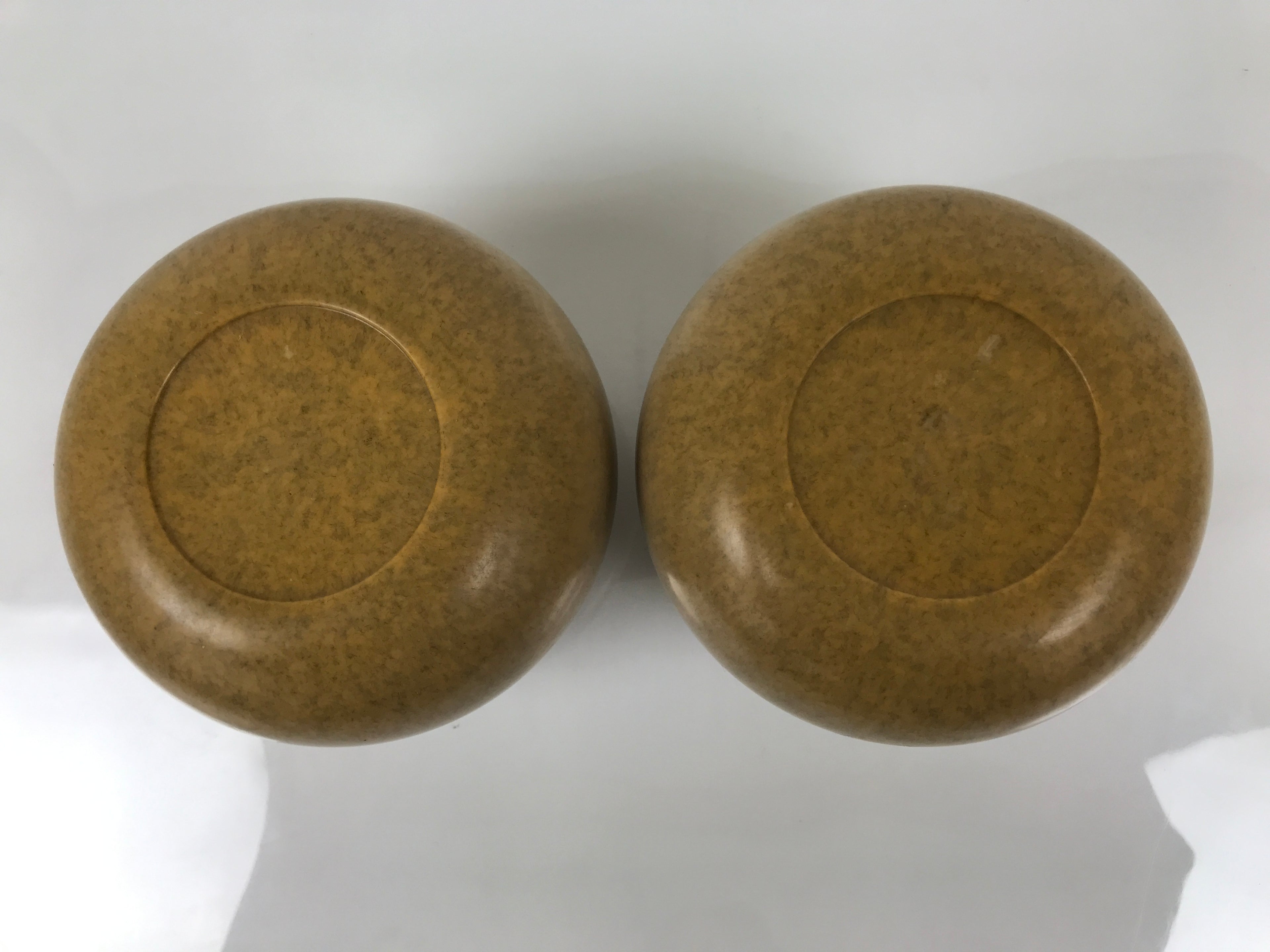 Japanese Go Stone Goishi Game Pieces Set Vtg Igo Brown Resin Bowls Glass GO102