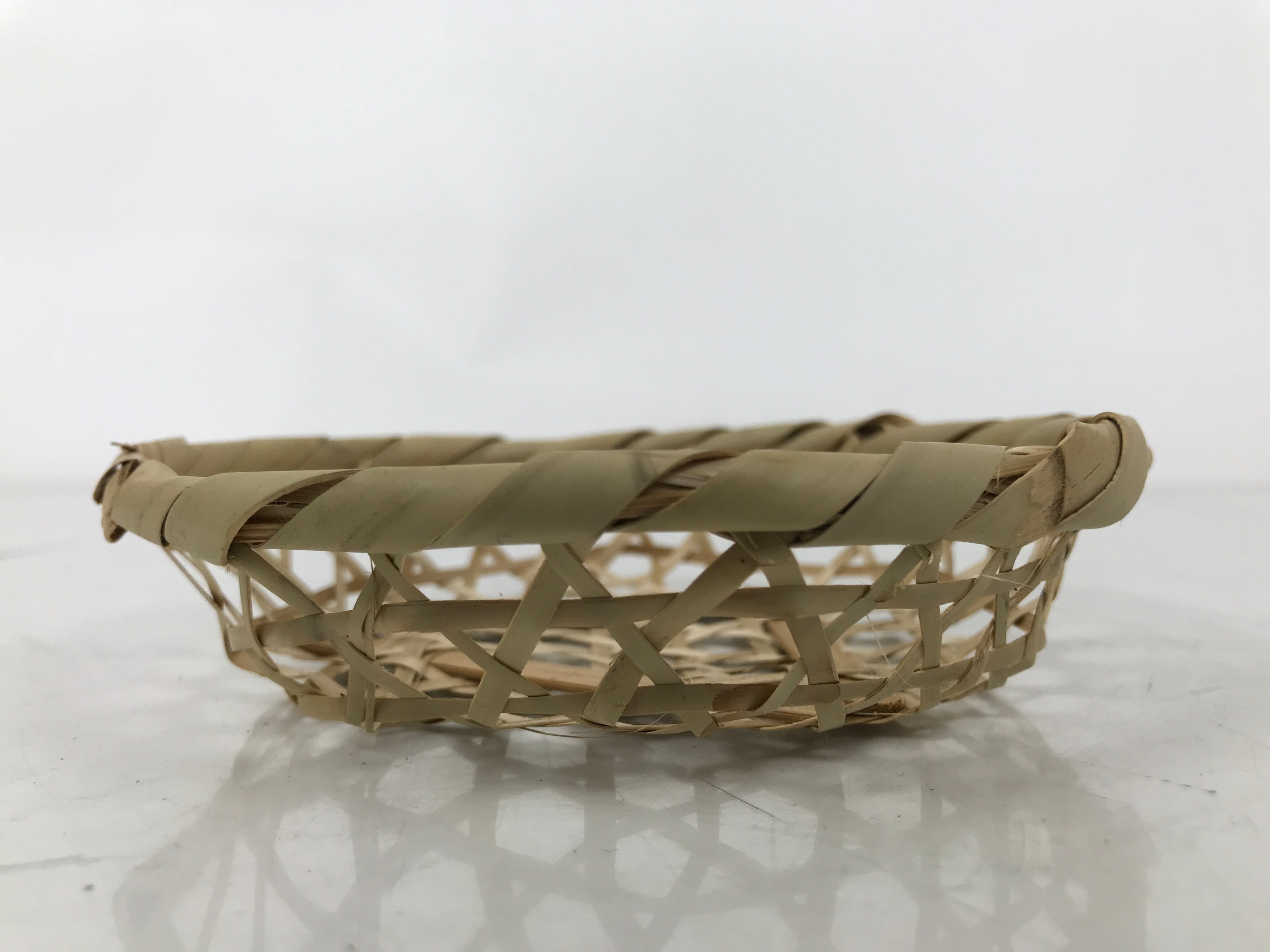 Japanese Hand Woven Bamboo Basket Kago Vtg Mutsume Ami Small Round Morikago B251