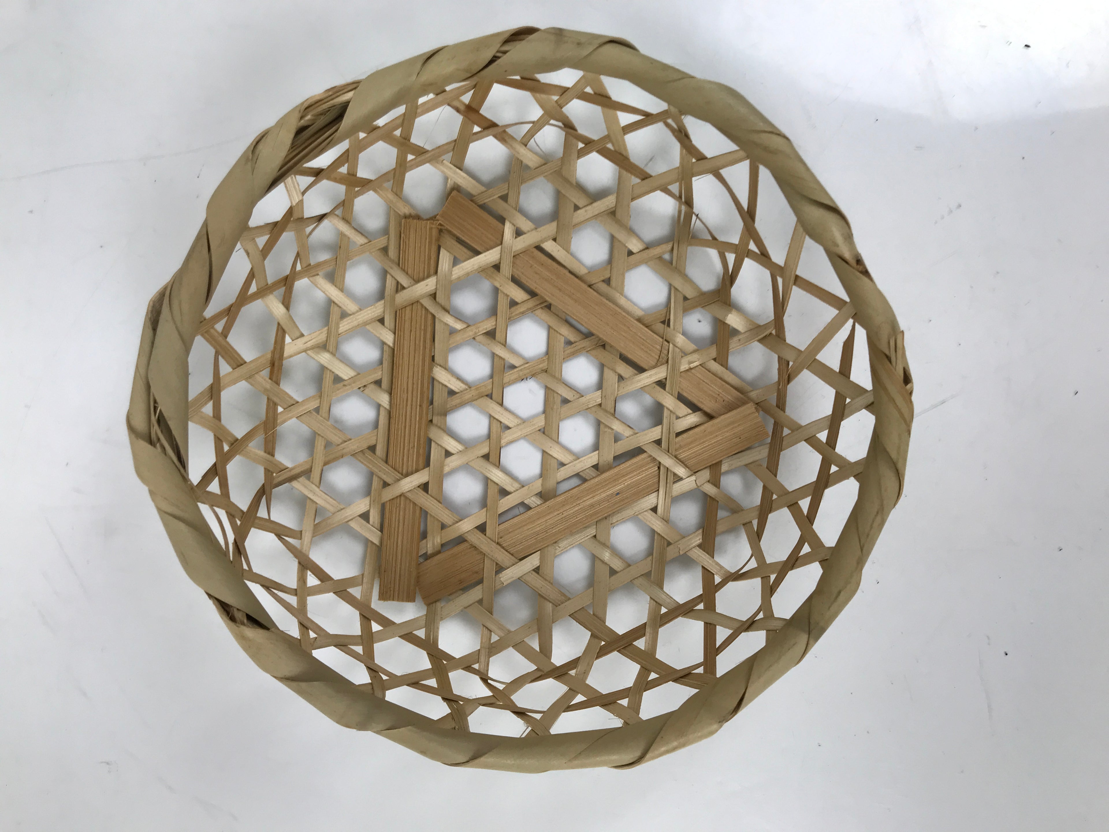 Japanese Hand Woven Bamboo Basket Kago Vtg Mutsume Ami Small Round Morikago B251