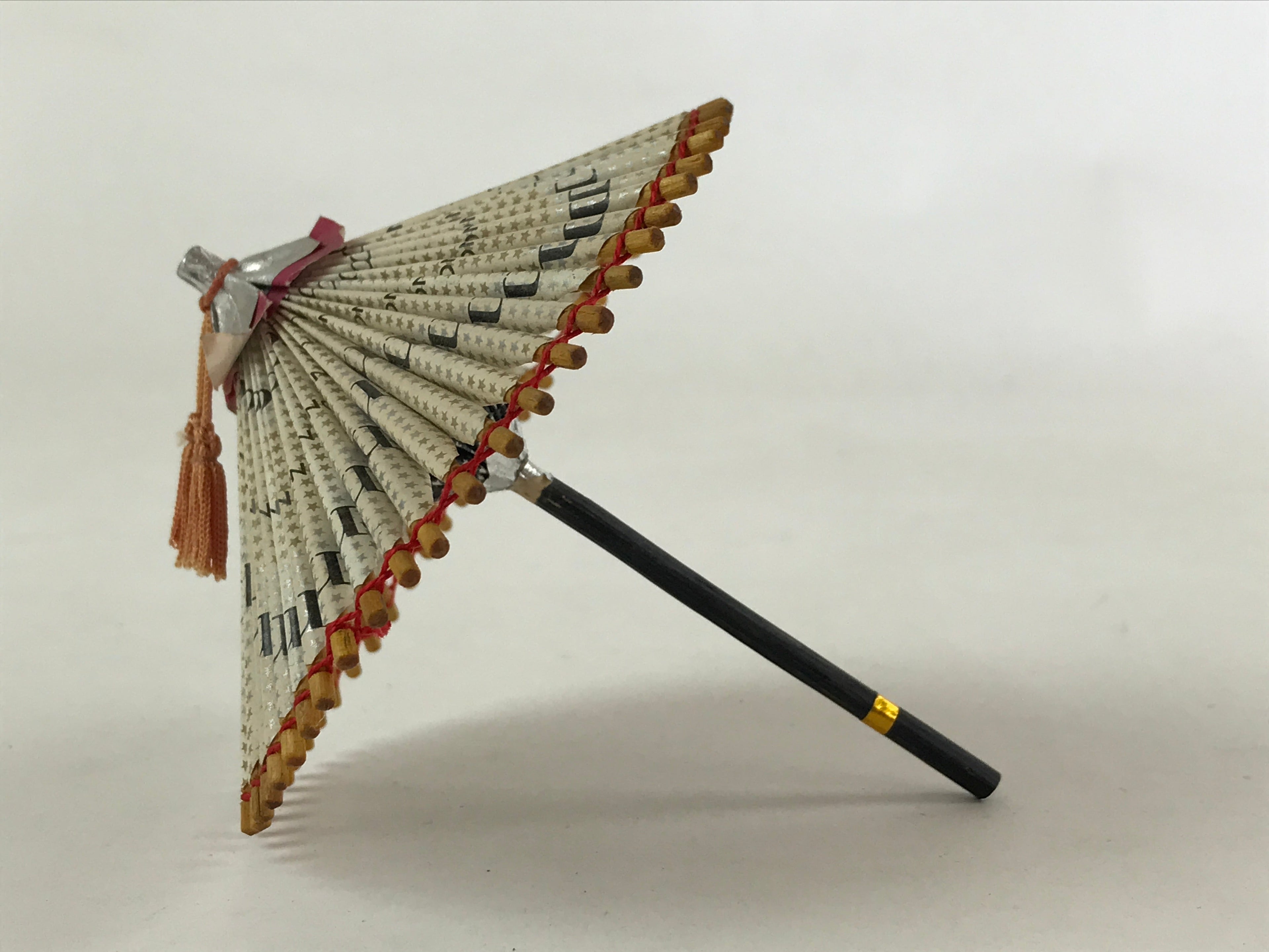 Japanese Handmade Miniature Umbrella Figurine Vtg Kasa Decoration White JK593