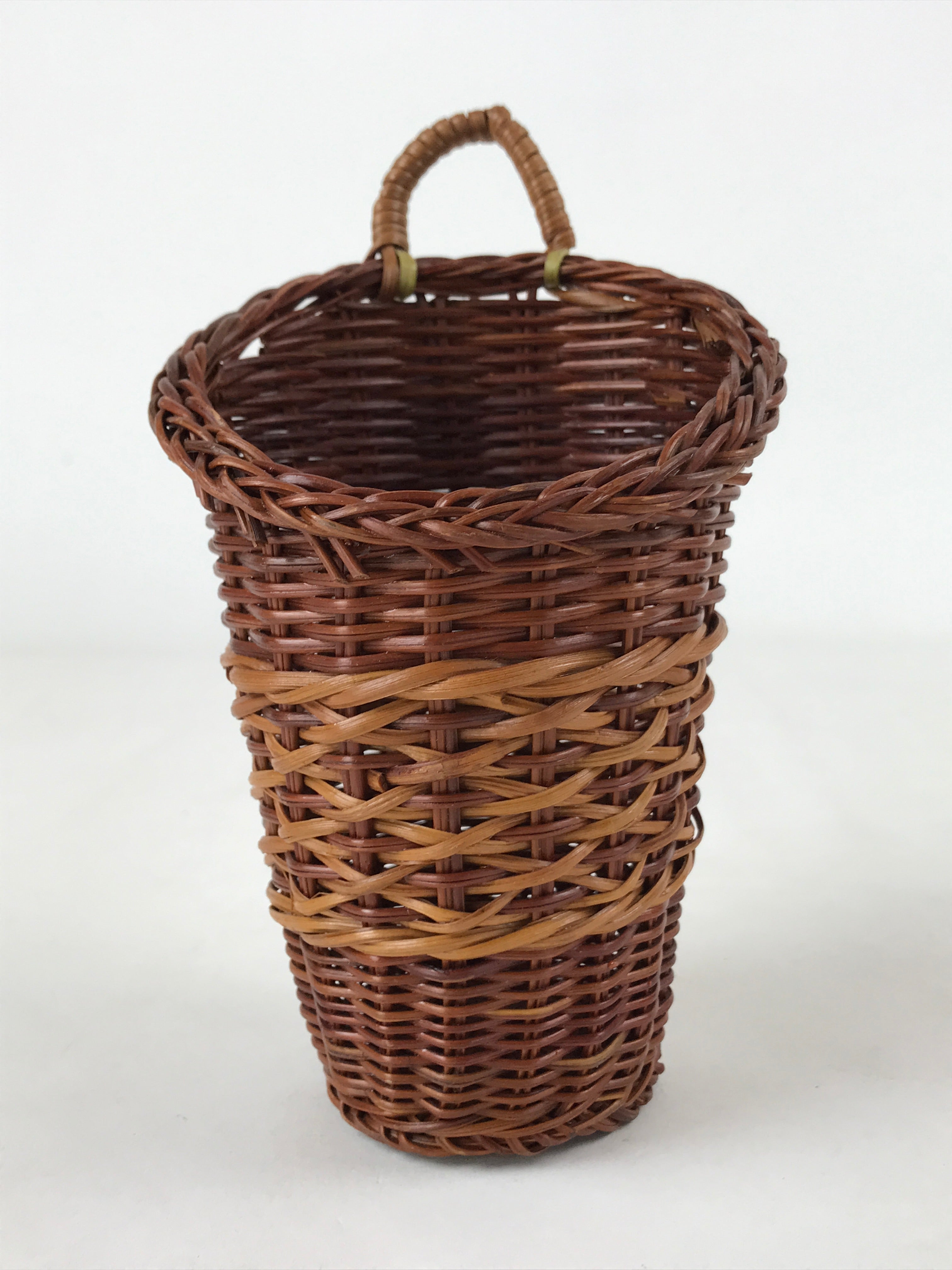 Japanese Handwoven Bamboo Basket Vtg Hanging Small Kago Ikebana Arrangement B232