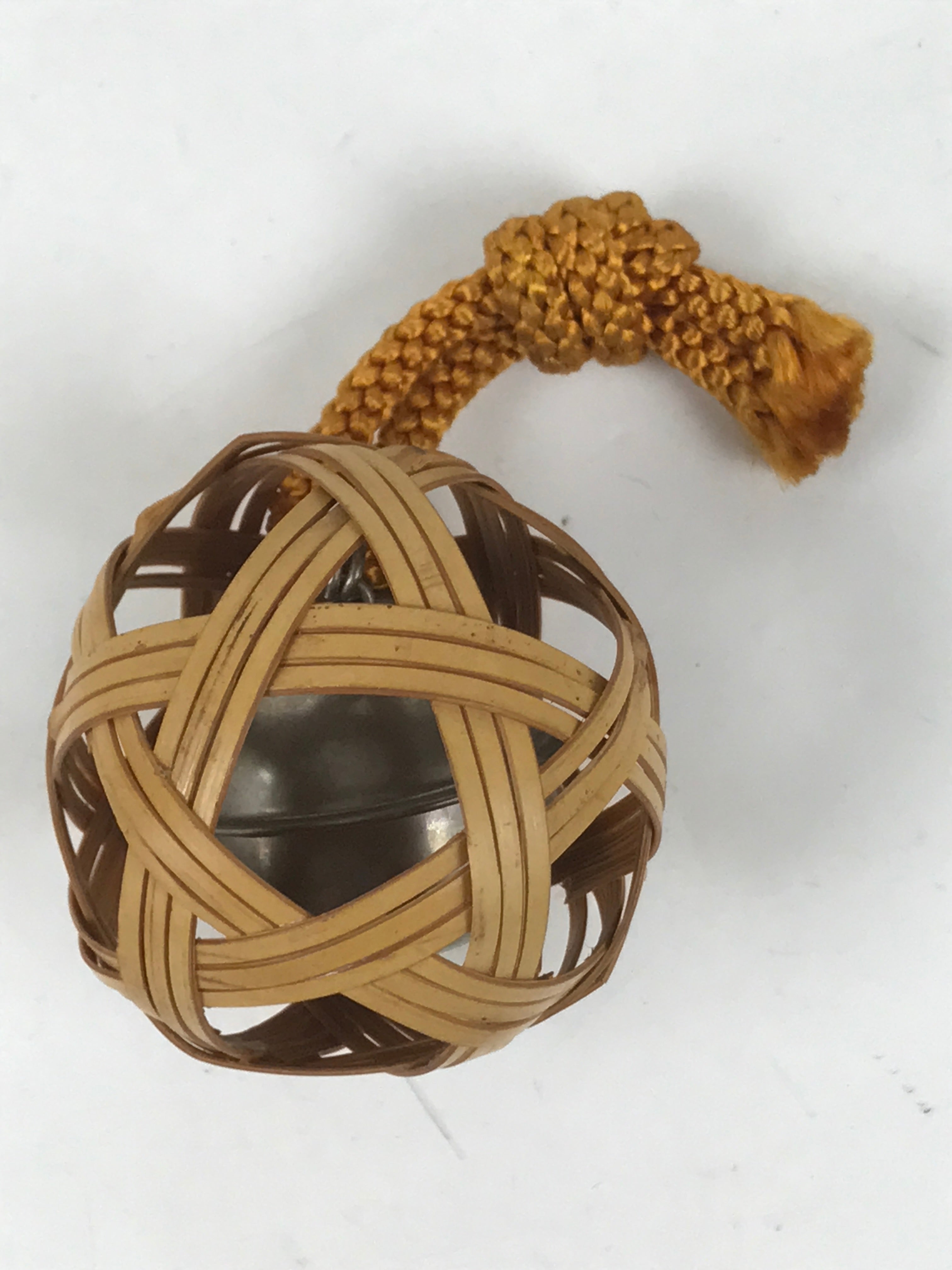 Japanese Handwoven Bamboo Metal Bell Amulet Vtg Mutsume Ami Sphere Brown JK872
