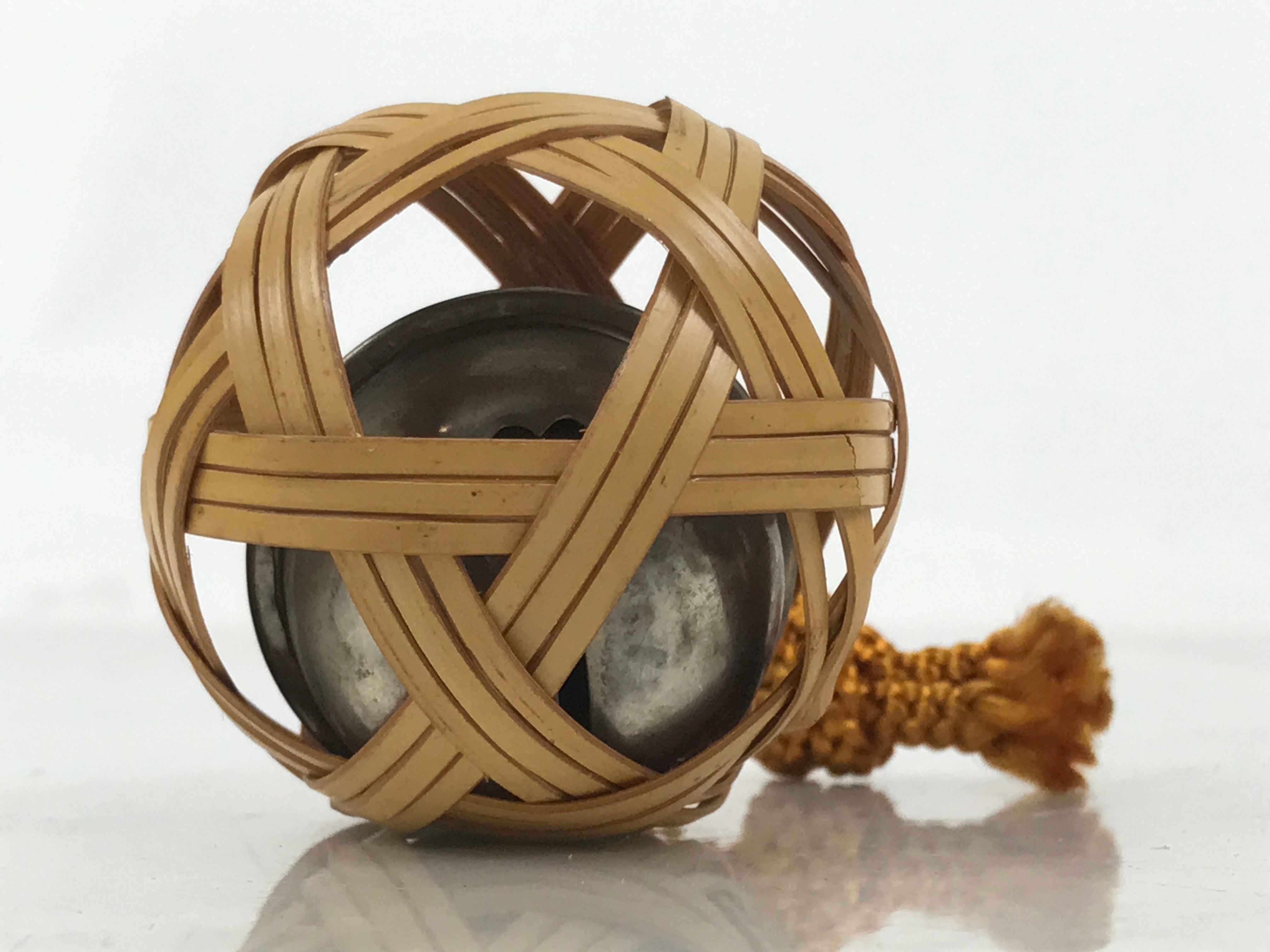 Japanese Handwoven Bamboo Metal Bell Amulet Vtg Mutsume Ami Sphere Brown JK872