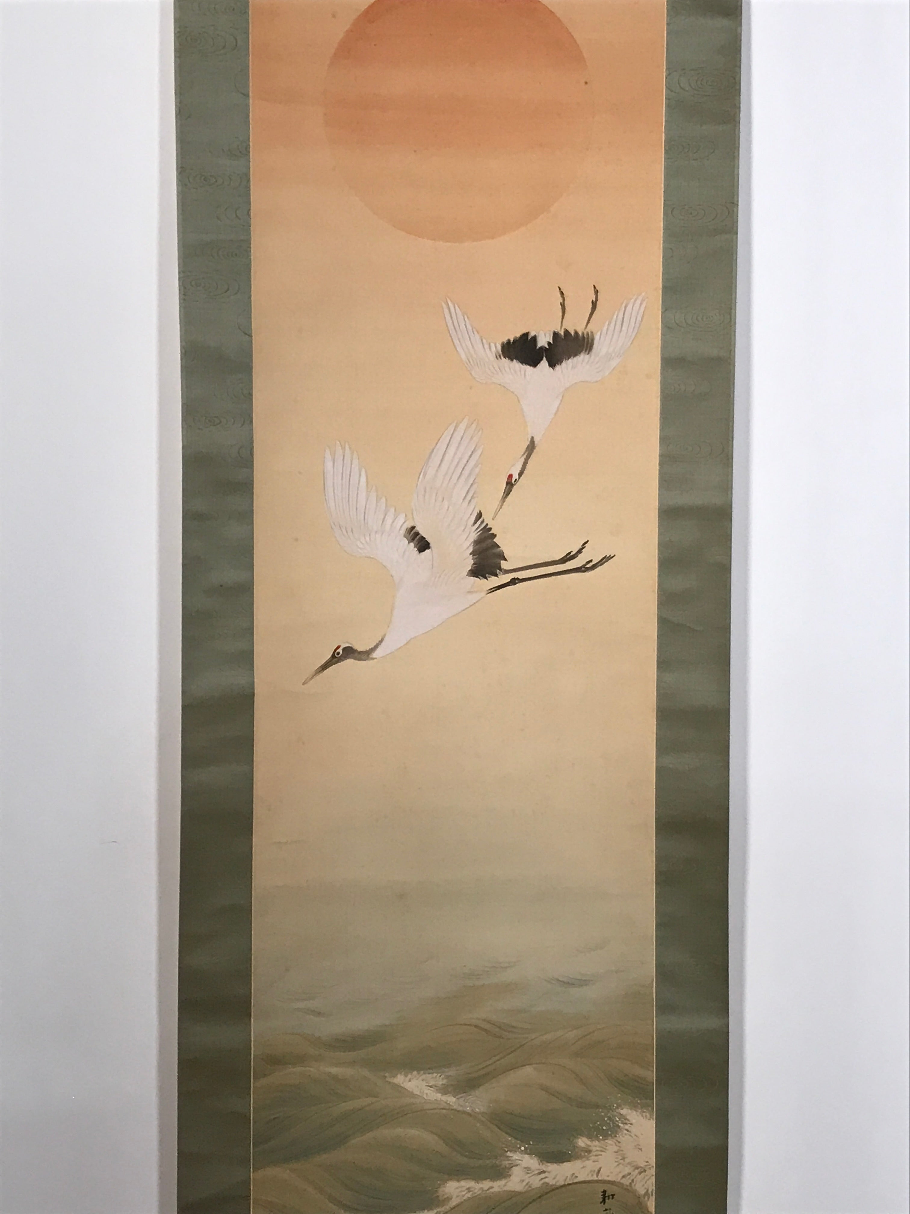 Japanese Hanging Scroll Flying Cranes Tsuru Red Sun Sea Kakejiku Color KJ24