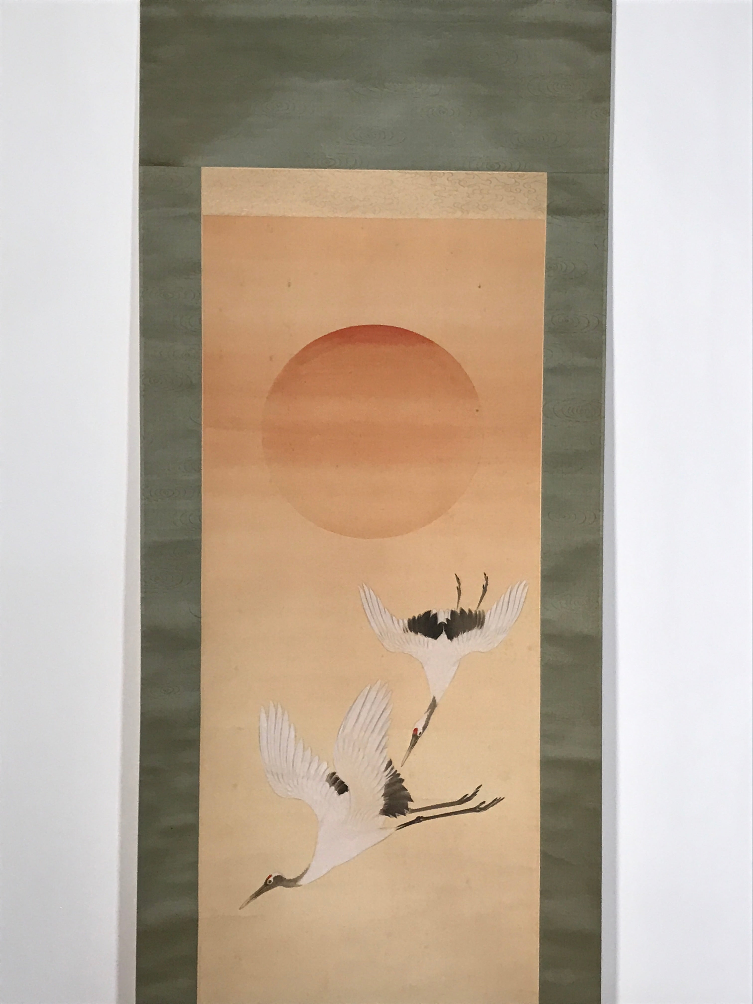 Japanese Hanging Scroll Flying Cranes Tsuru Red Sun Sea Kakejiku Color KJ24