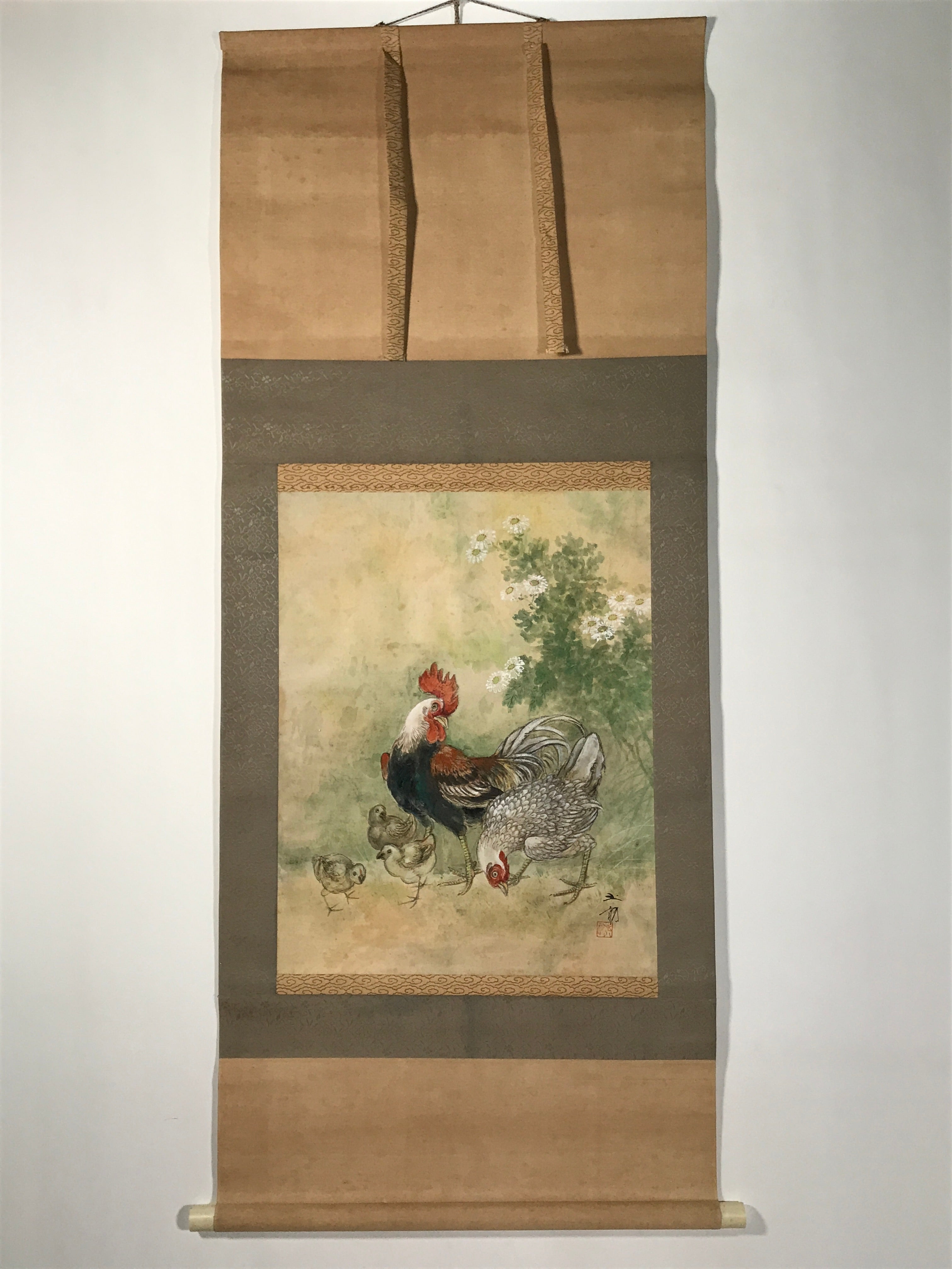 Japanese Hanging Scroll Kakejiku Vtg Chicken Family Chrysanthemum Color KJ93