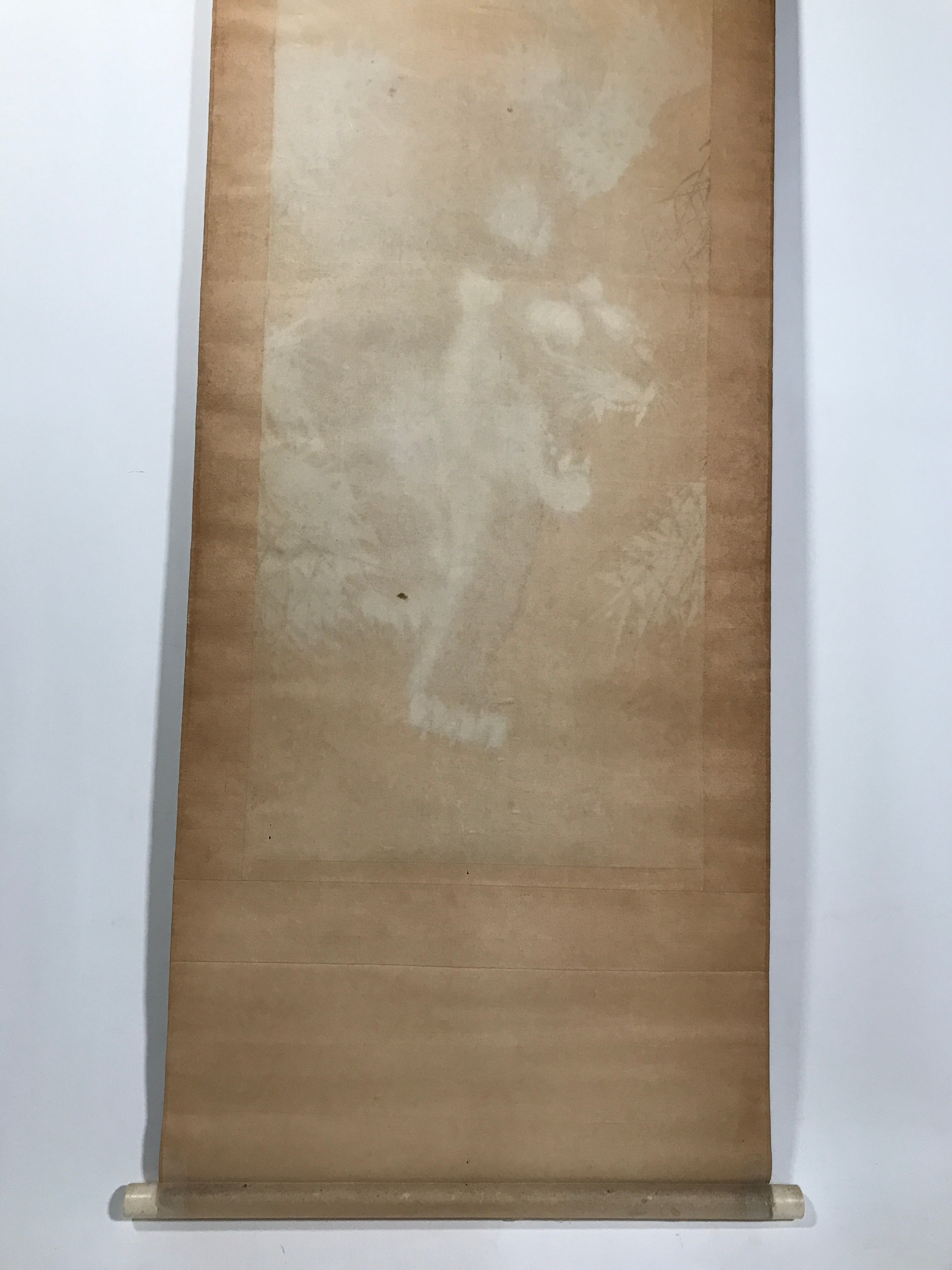 Japanese Hanging Scroll Kakejiku Vtg Fierce Tiger Orange Black Mountain Ink KJ90