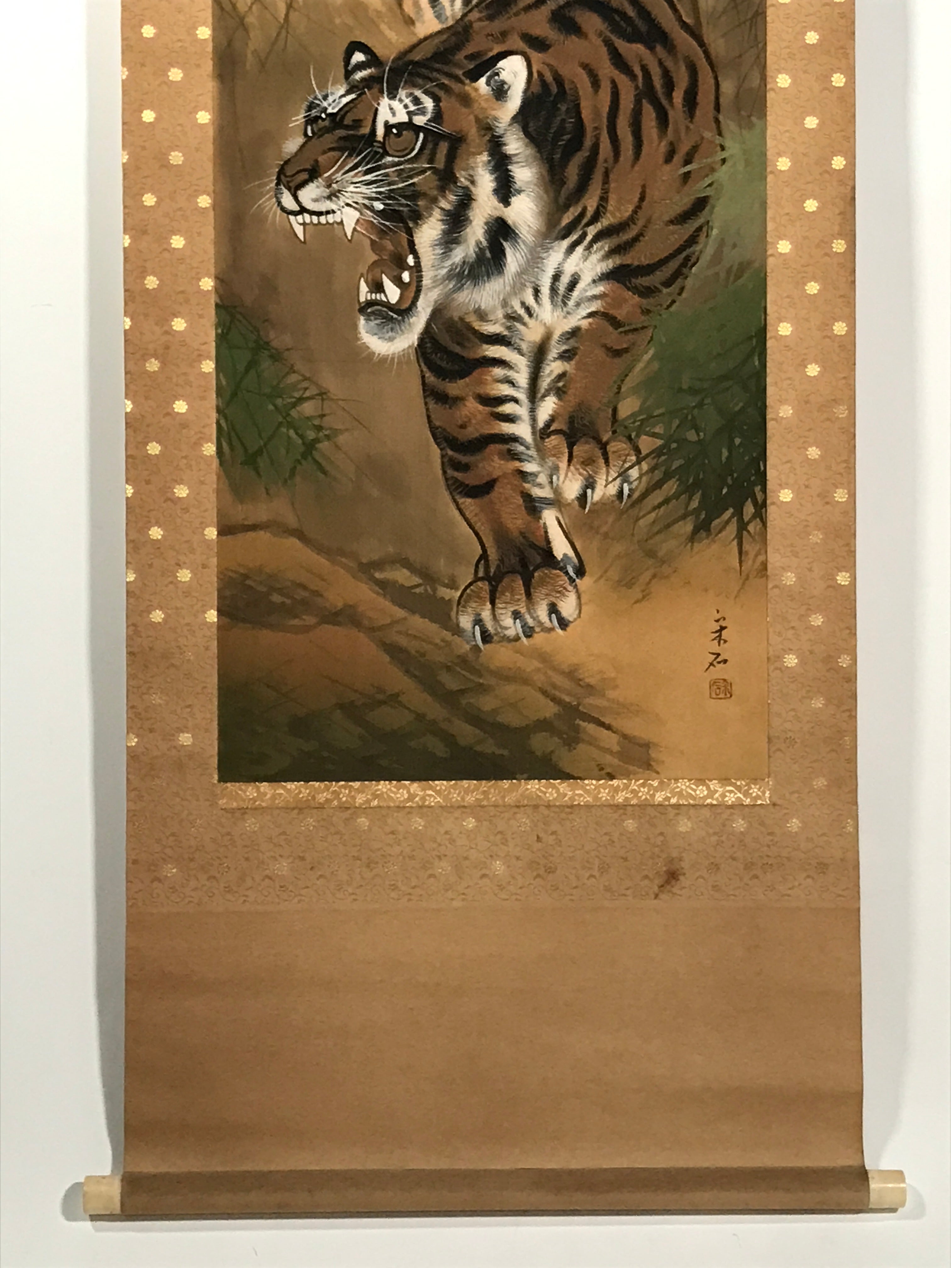 Japanese Hanging Scroll Kakejiku Vtg Fierce Tiger Orange Black Mountain Ink KJ90