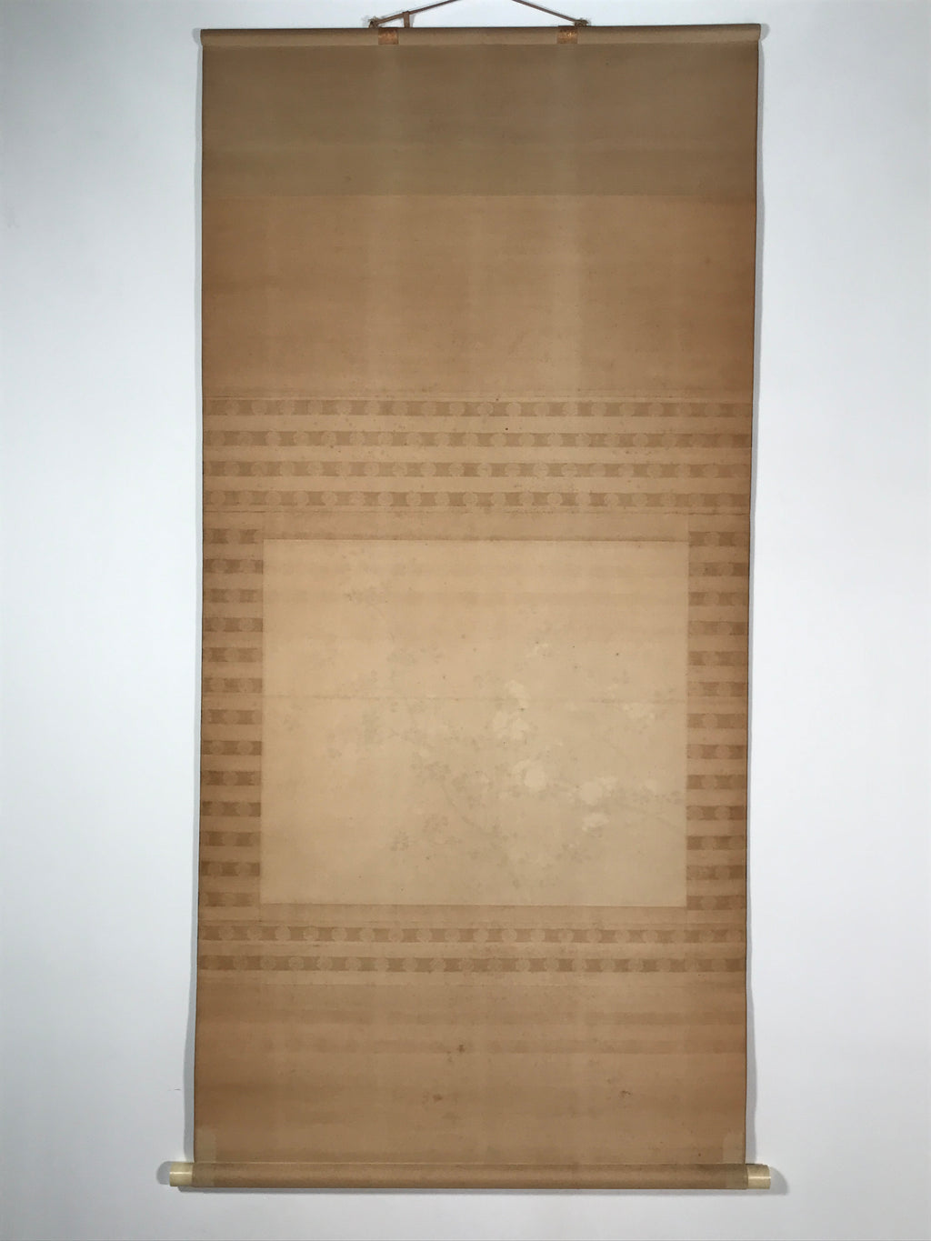 Japanese Hanging Scroll Kakejiku Vtg Hawthorn Flowers Sparrow Bird Color KJ79