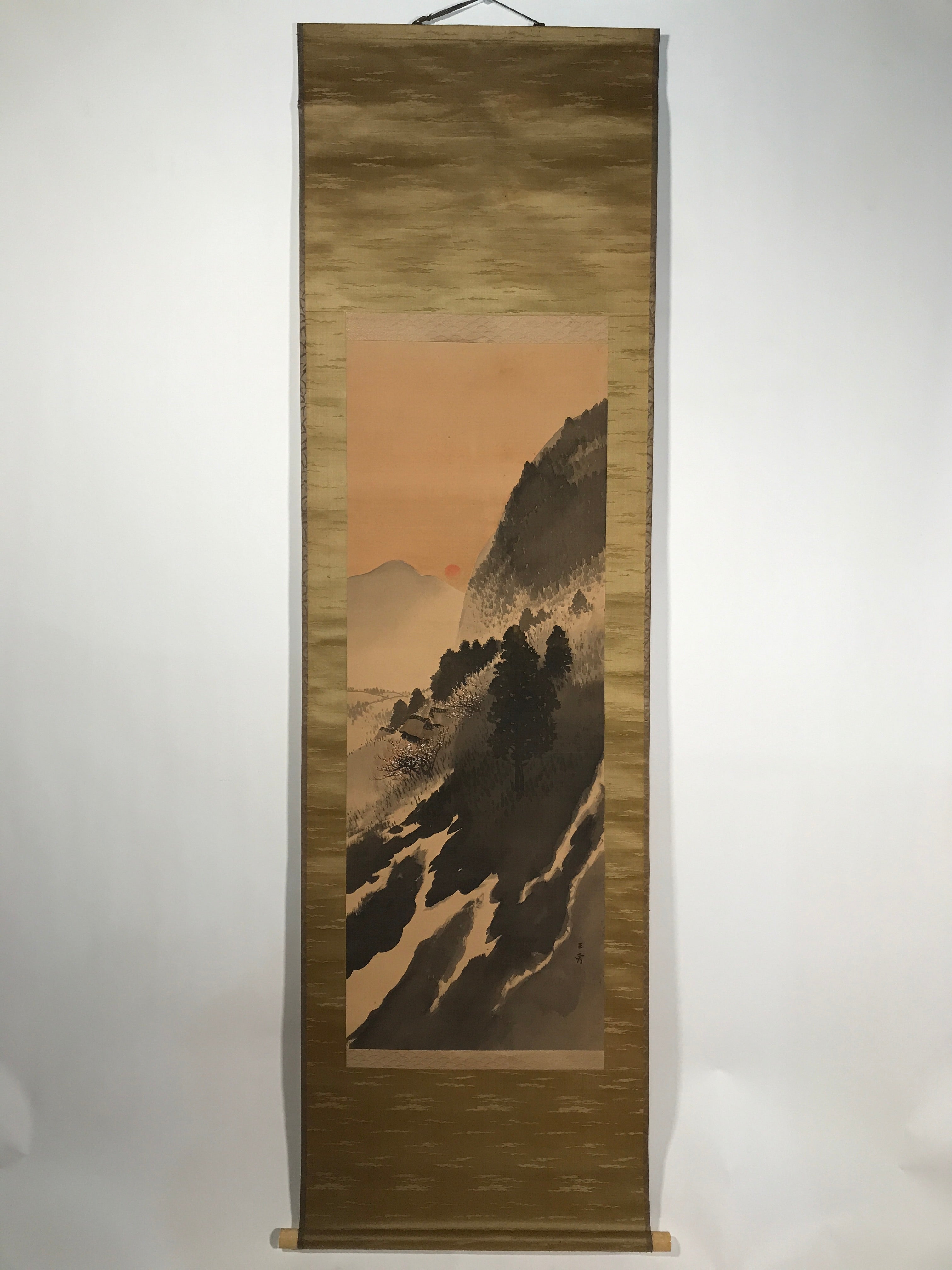 Japanese Hanging Scroll Kakejiku Vtg Landscape Mountain Rising Sun Color KJ171