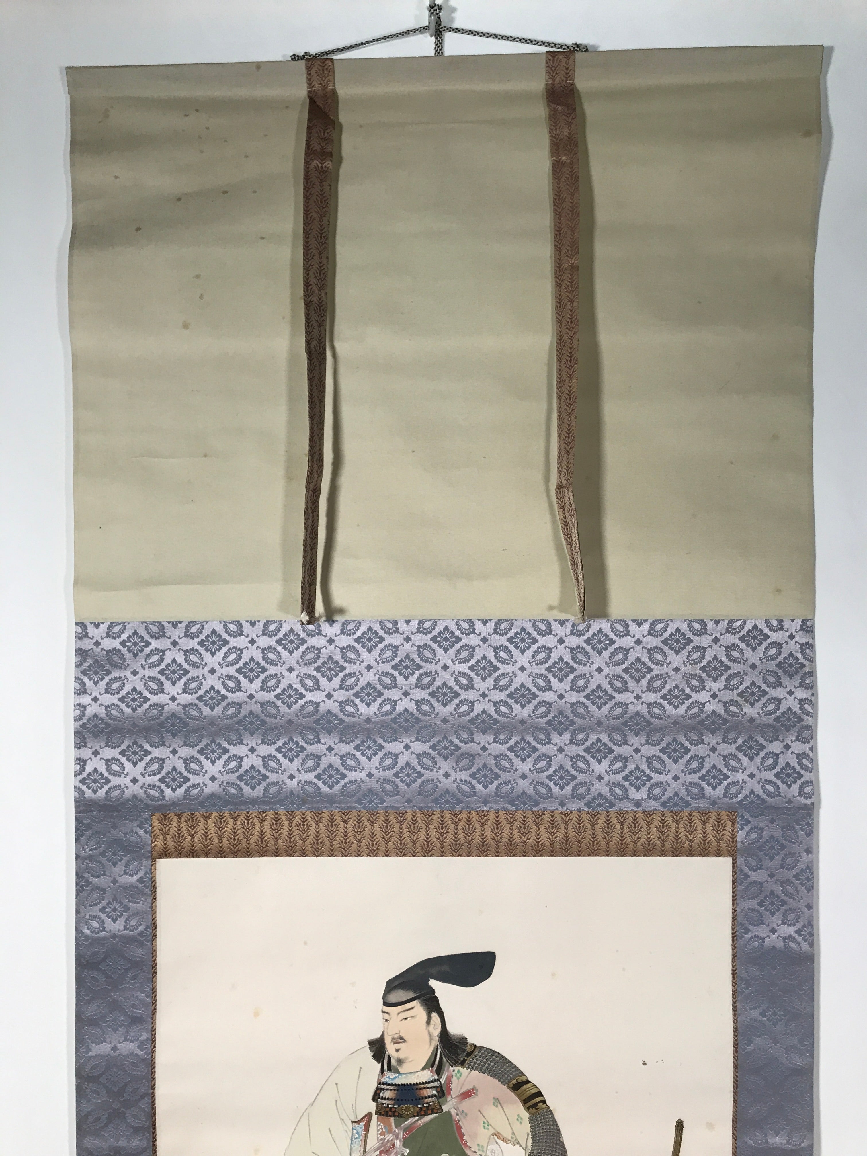 Japanese Hanging Scroll Kakejiku Vtg Samurai Sitting Kimono Sword Color KJ126