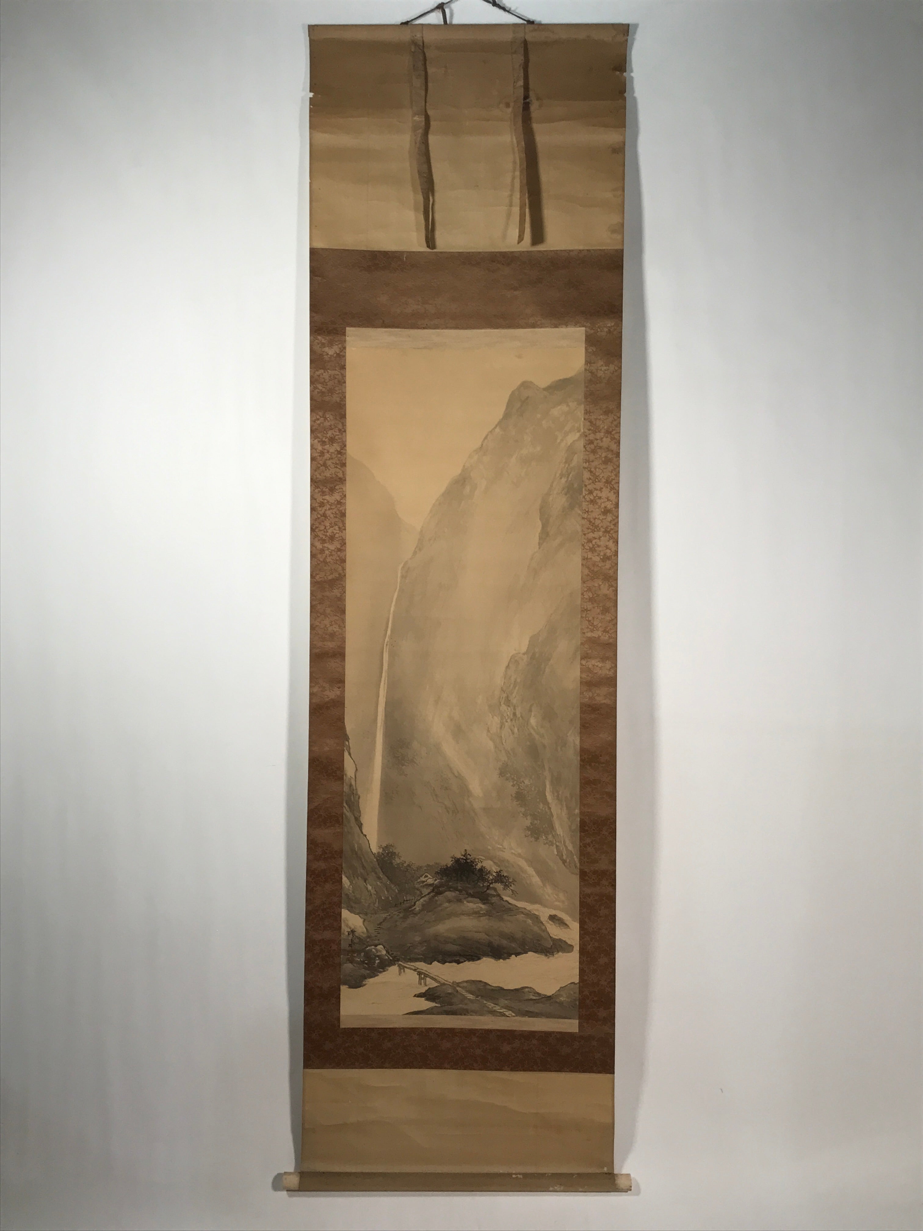 Japanese Hanging Scroll Kakejiku Vtg Waterfall Mountain Tree Sansui Black KJ118