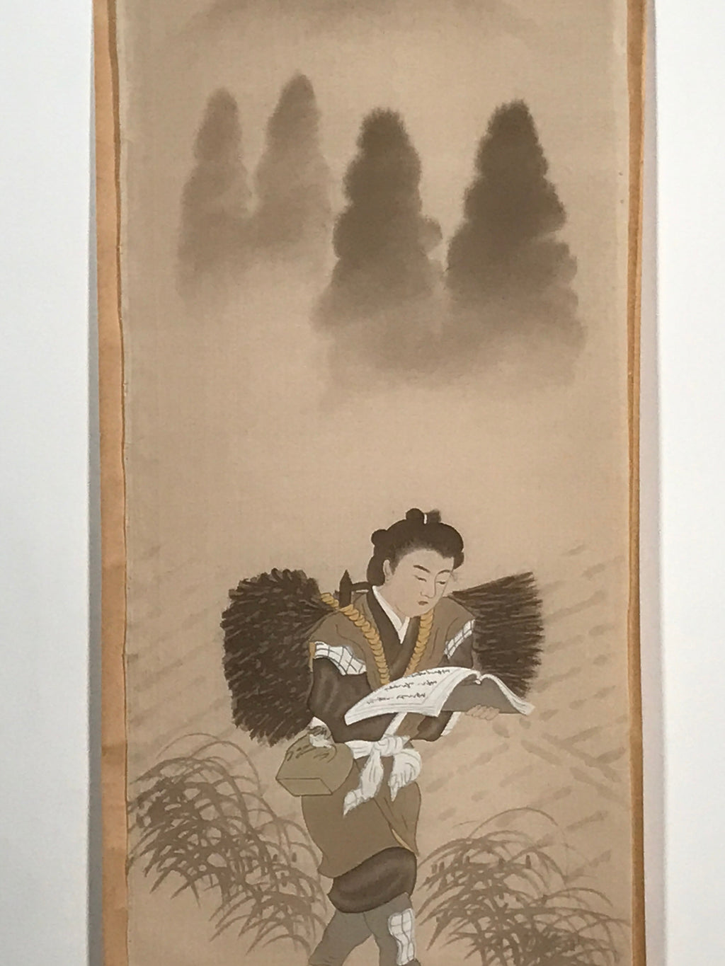 Japanese Hanging Scroll Vtg Boy Reading Walking Ninomiya Sontoku SC946