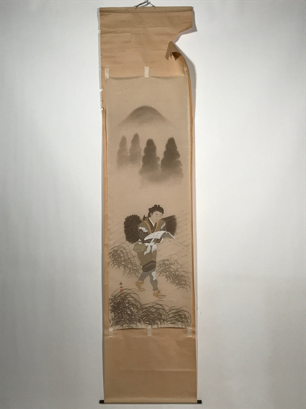 Japanese Hanging Scroll Vtg Boy Reading Walking Ninomiya Sontoku SC946