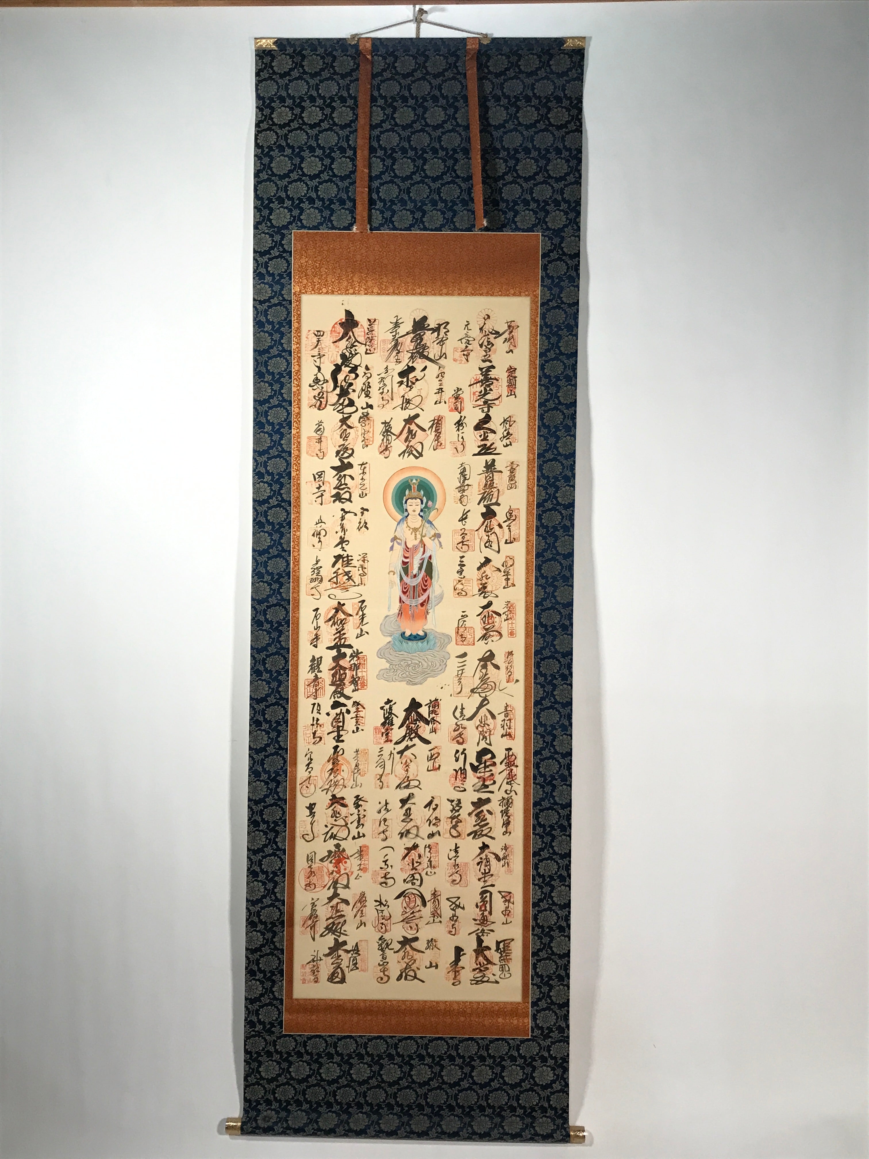 Japanese Hanging Scroll Vtg Kakejiku 33 Sacred Places Goshuin Buddhist KJ121