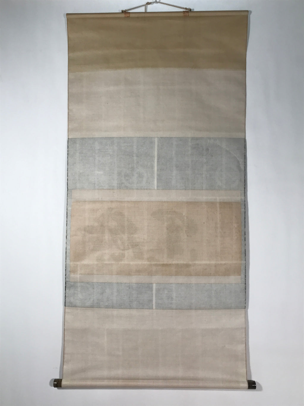Japanese Hanging Scroll Vtg Kakejiku Buddhist Calligraphy Ink Black Kamon KJ109