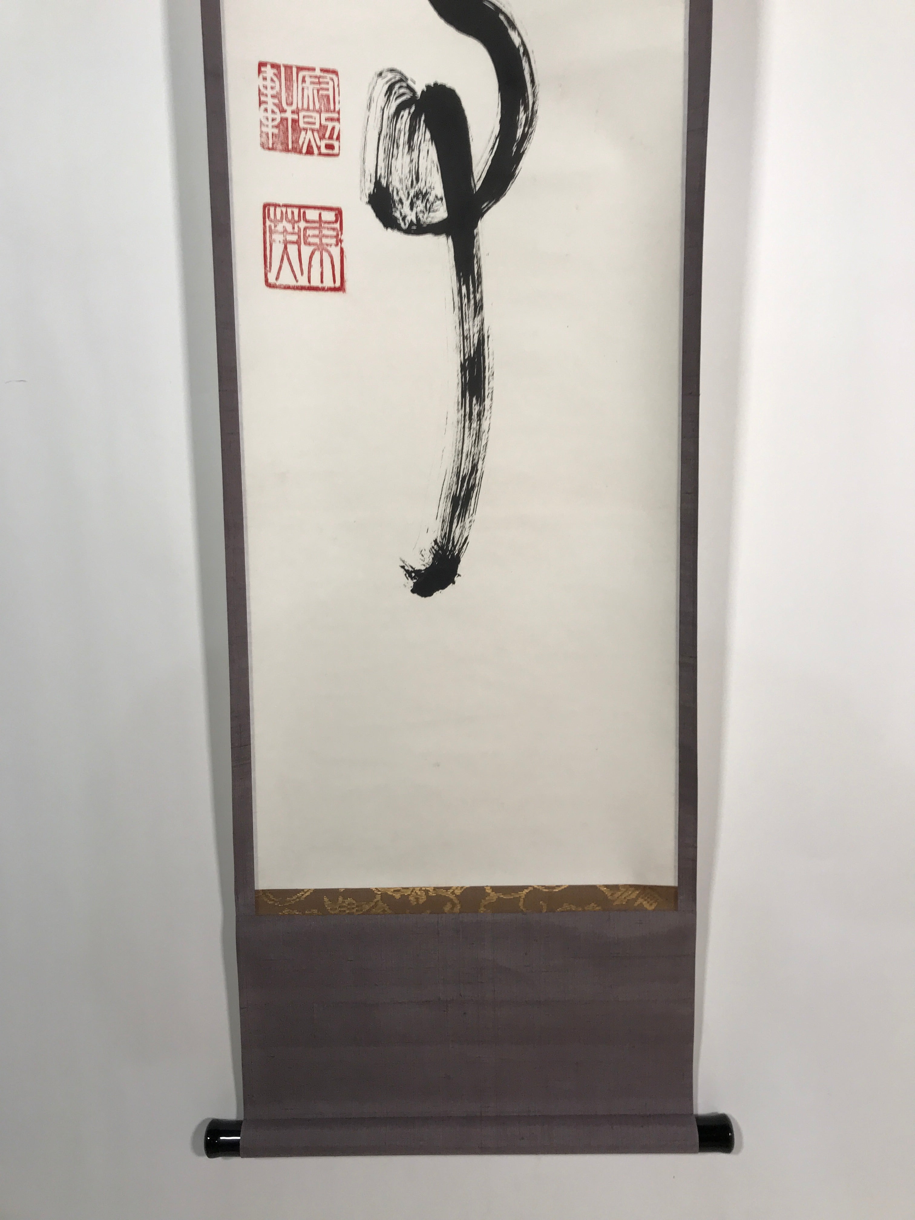 Japanese Hanging Scroll Vtg Kakejiku Calligraphy Kanji Black Red Seals KJ49