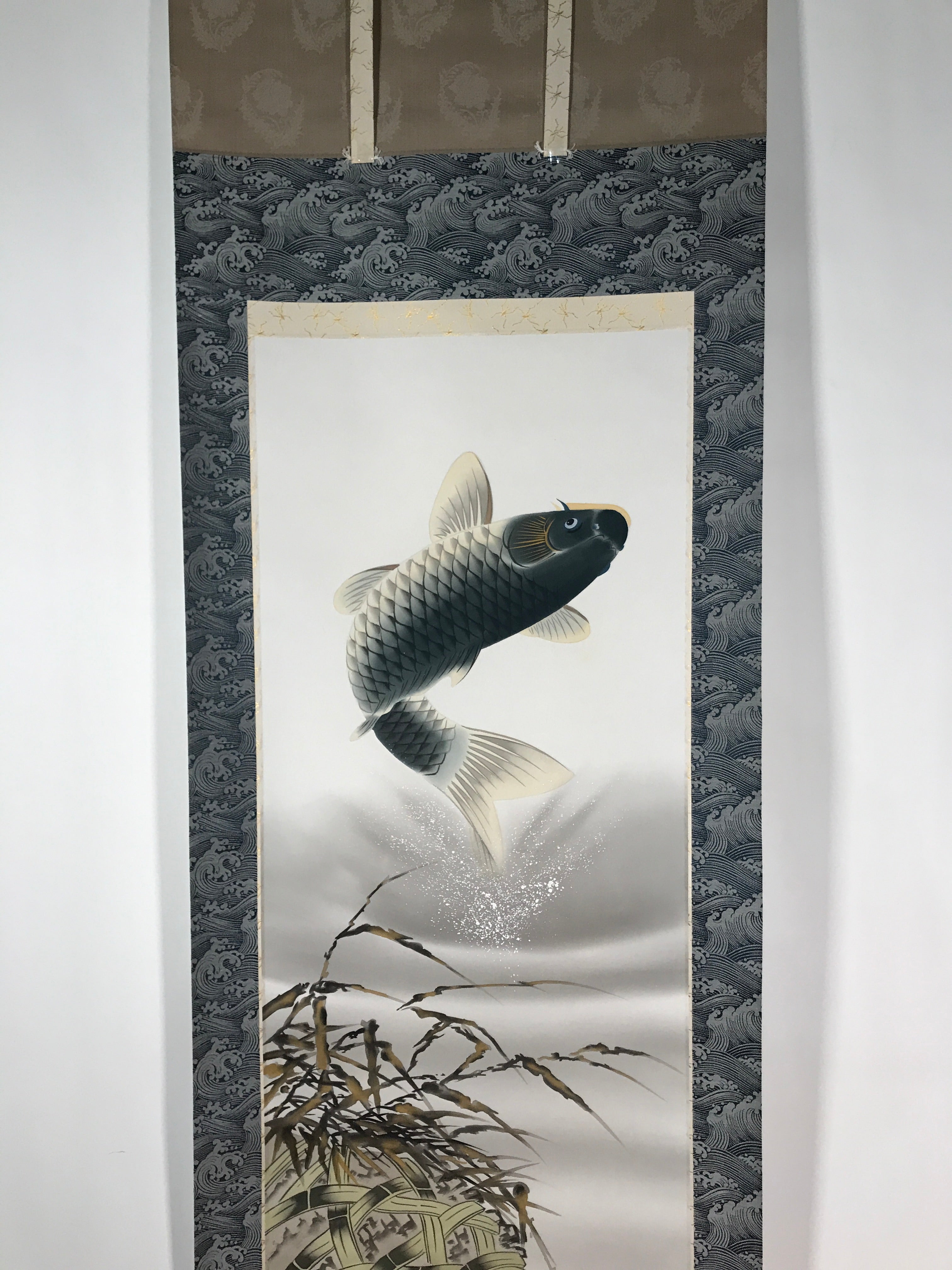 Japanese Hanging Scroll Vtg Kakejiku Jumping Carp Wave Pattern Koi Gray KJ65