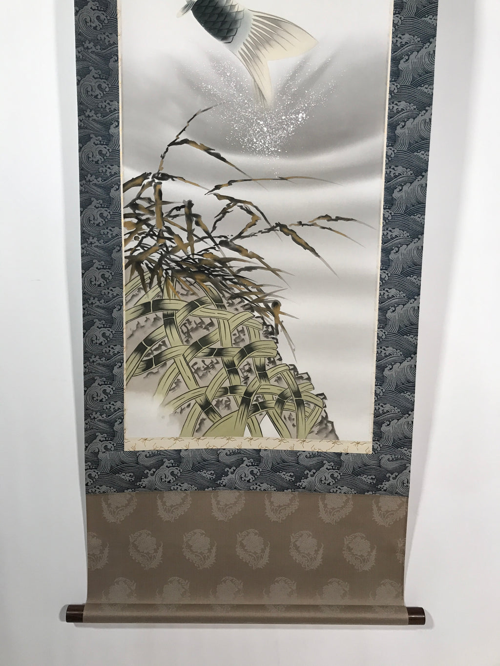 Japanese Hanging Scroll Vtg Kakejiku Jumping Carp Wave Pattern Koi Gray KJ65