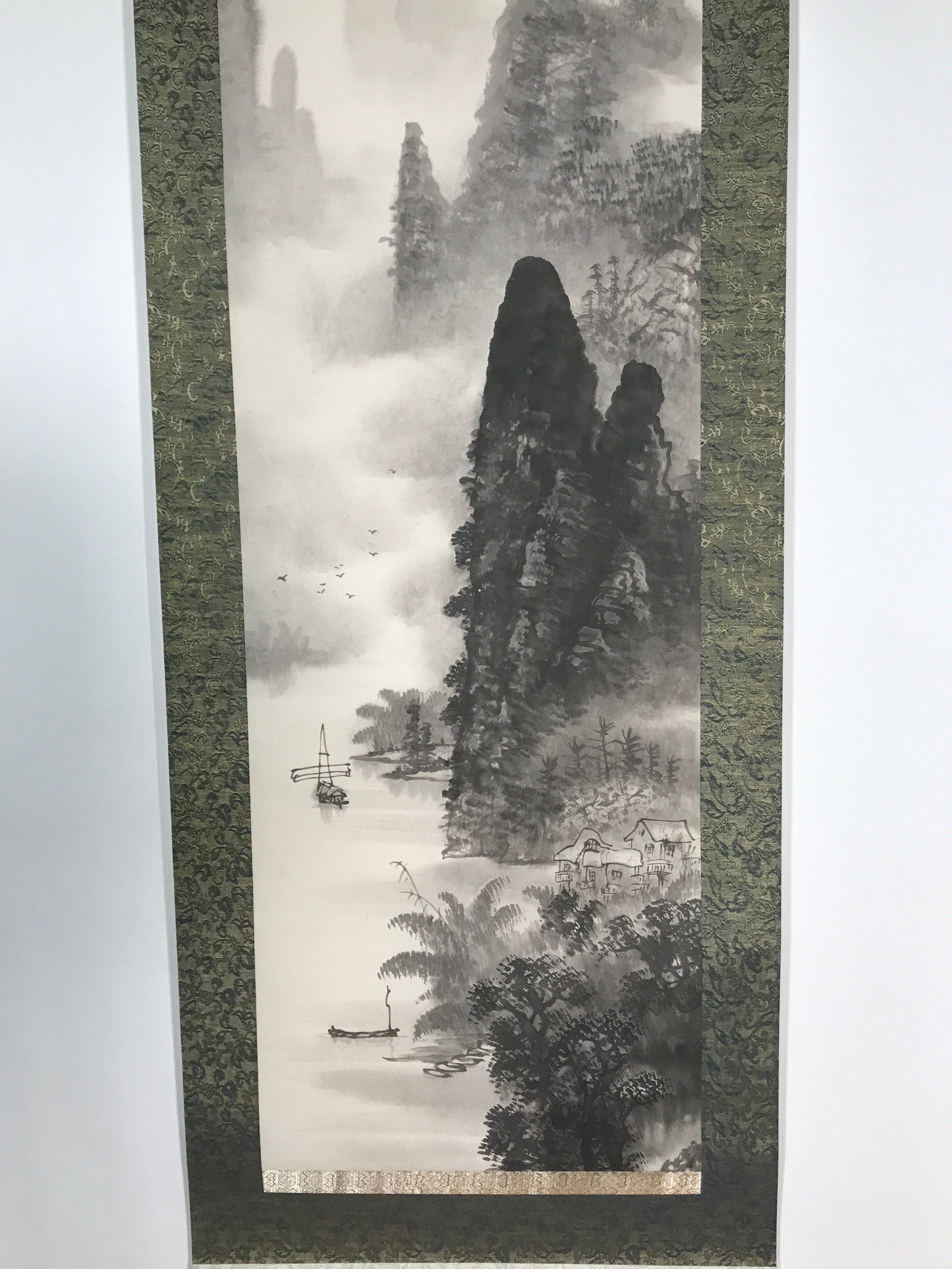 Japanese Hanging Scroll Vtg Kakejiku Mountain River Boat Sansui Landscape KJ47
