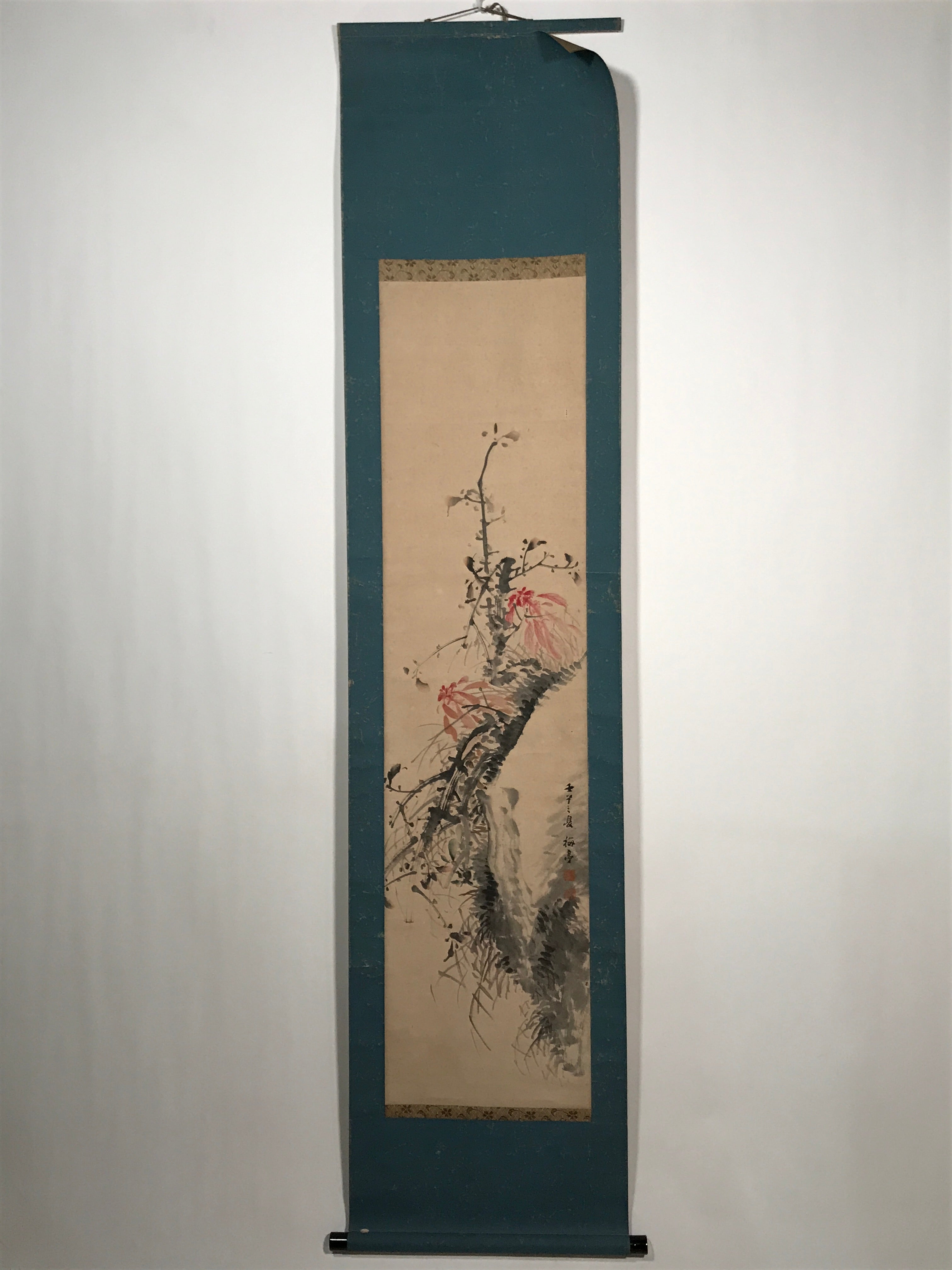 Japanese Hanging Scroll Vtg Red Flowers Black Tree Kakejiku Chagake SC906