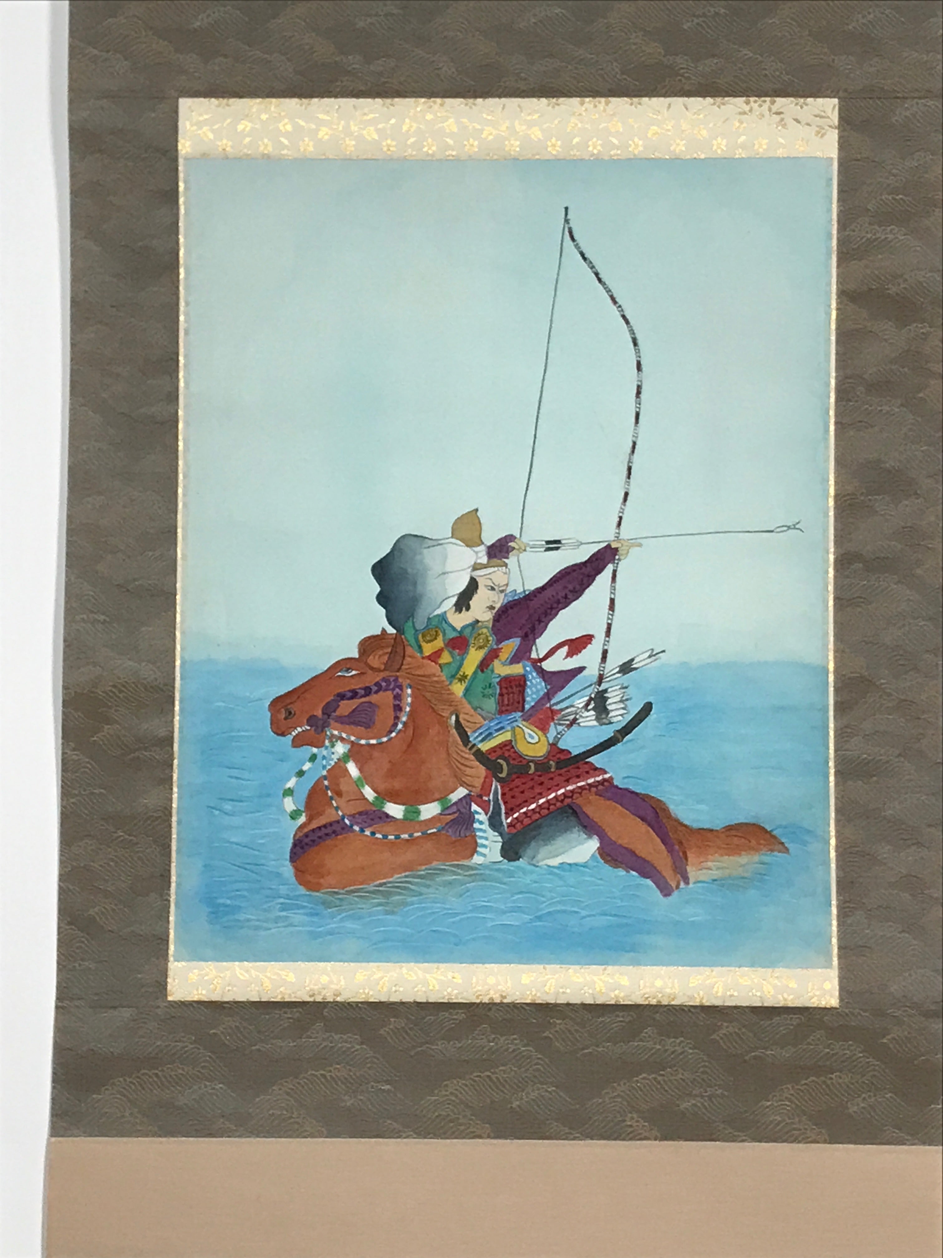 Japanese Hanging Scroll Vtg Samurai Bow Horse Sea Yabusame Color Kakejiku SC896