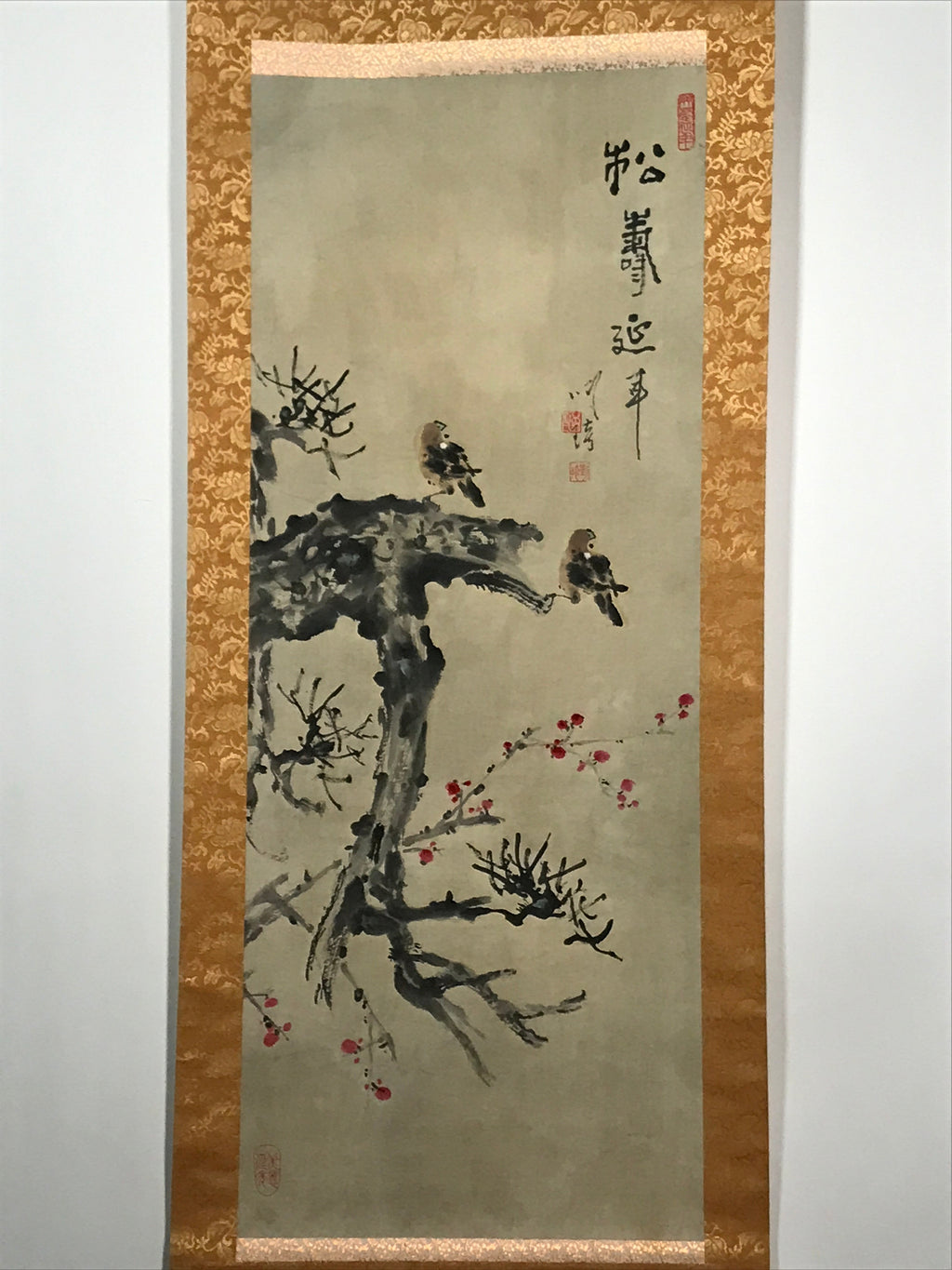 Japanese Hanging Scroll Vtg Small Birds Plum Blossom Spring Kacho Kakejiku SC841