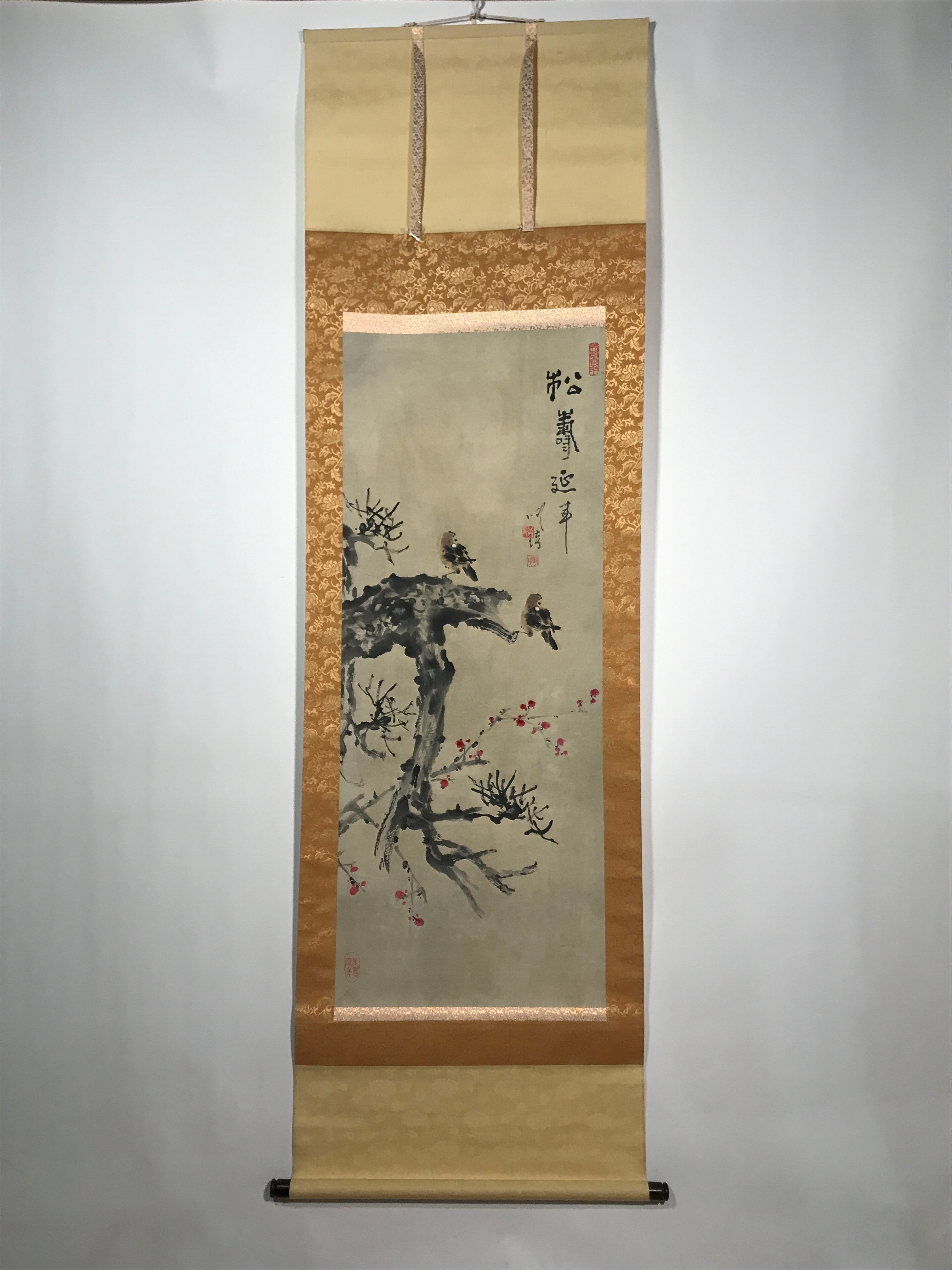 Japanese Hanging Scroll Vtg Small Birds Plum Blossom Spring Kacho Kakejiku SC841