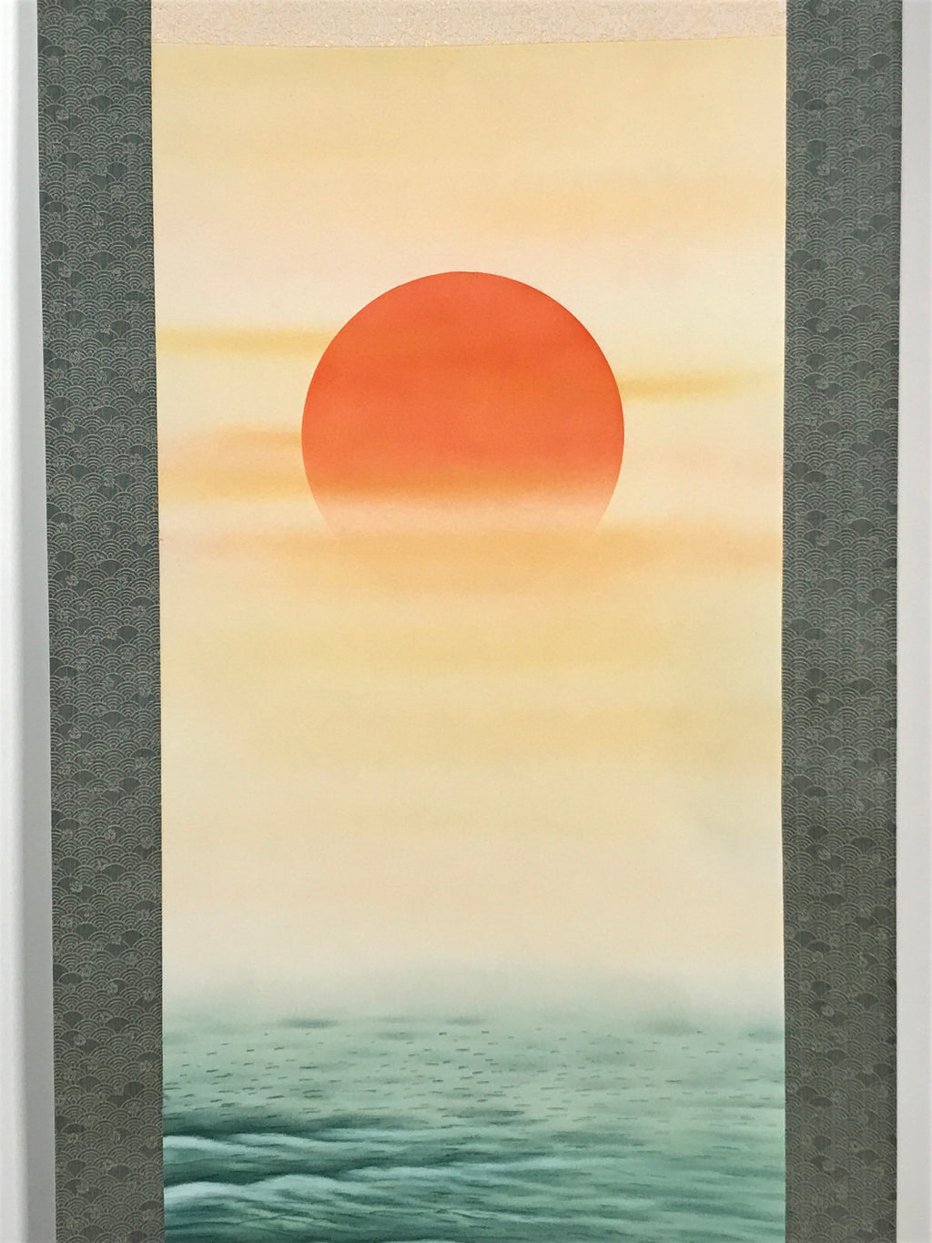 Japanese Hanging Scroll Vtg Sun Rising Calm Waves New Year Kakejiku SC901