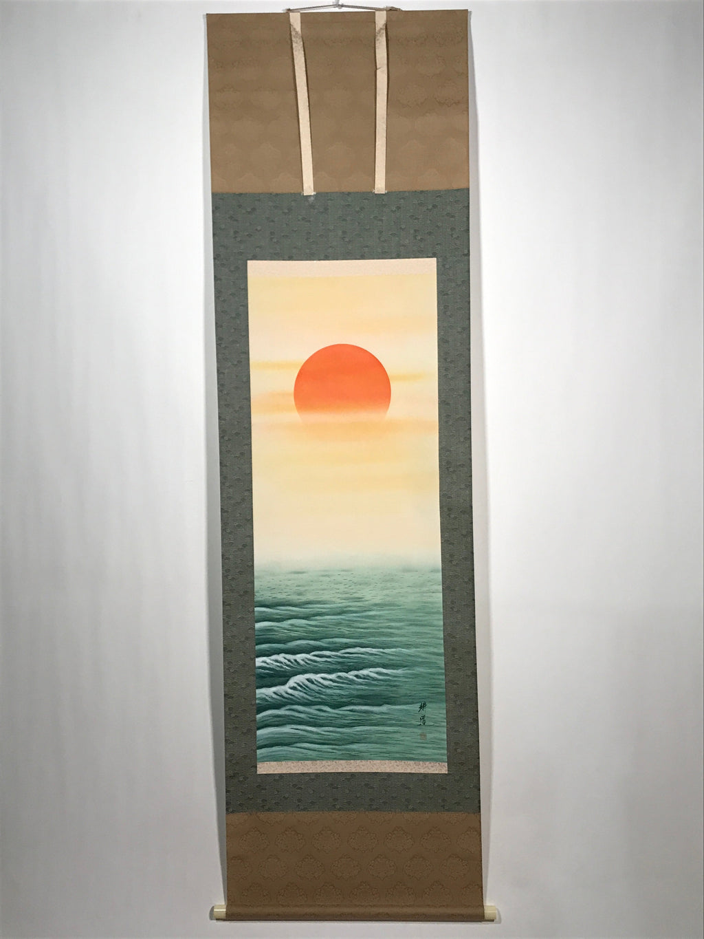 Japanese Hanging Scroll Vtg Sun Rising Calm Waves New Year Kakejiku SC901