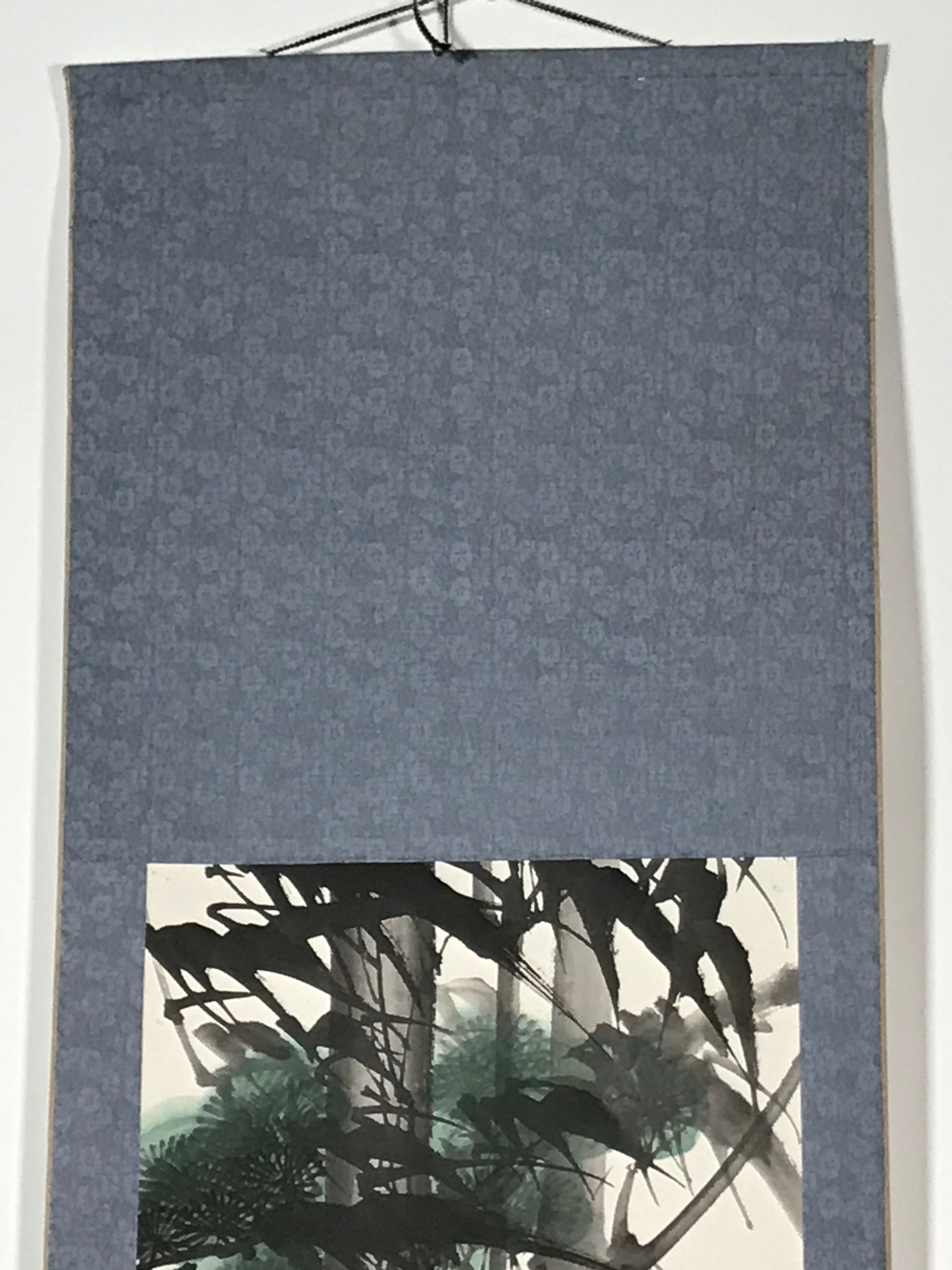 Japanese Hanging Scroll Vtg Three Friends Of Winter Red Black Kakejiku SC845