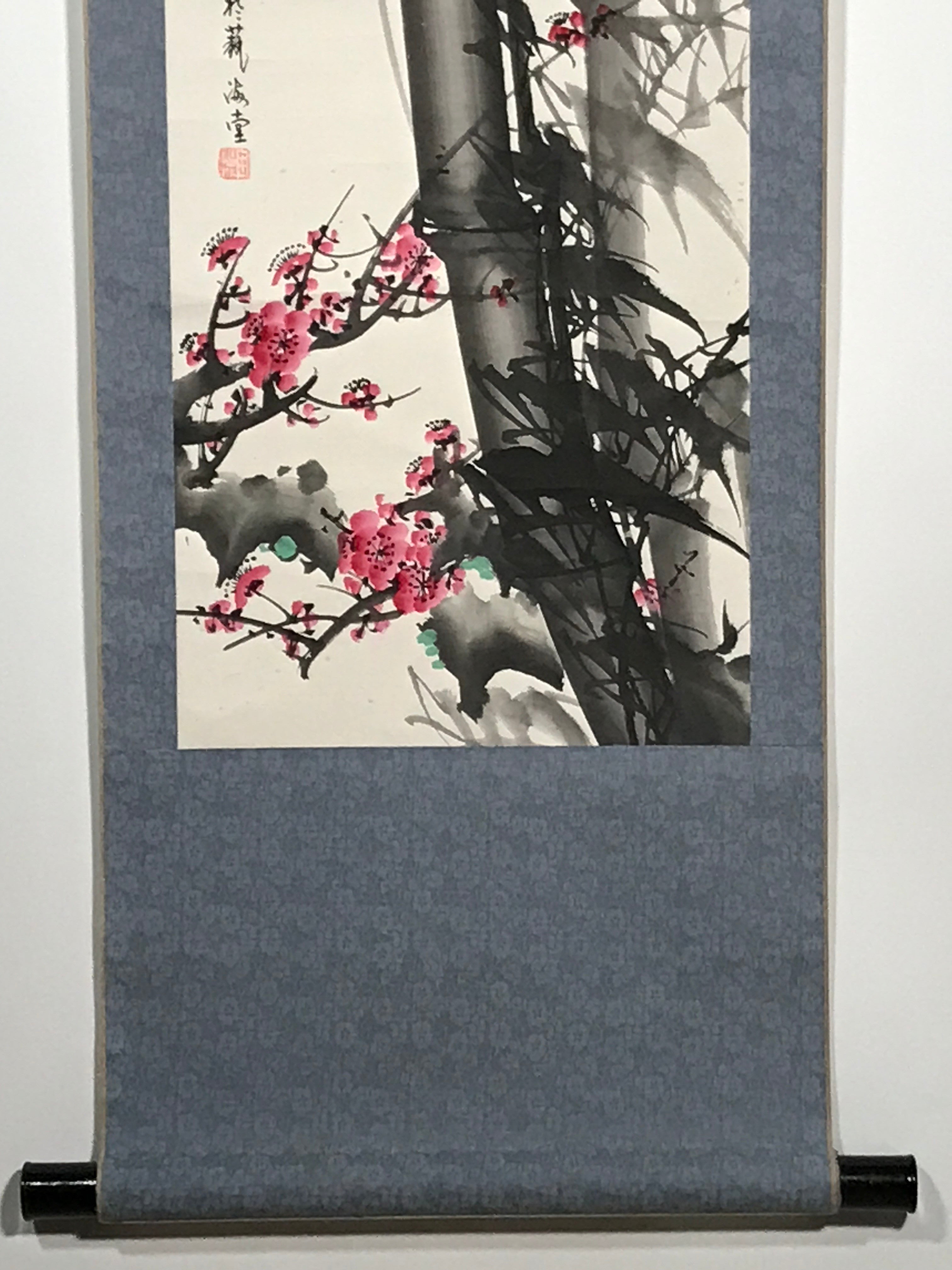 Japanese Hanging Scroll Vtg Three Friends Of Winter Red Black Kakejiku SC845