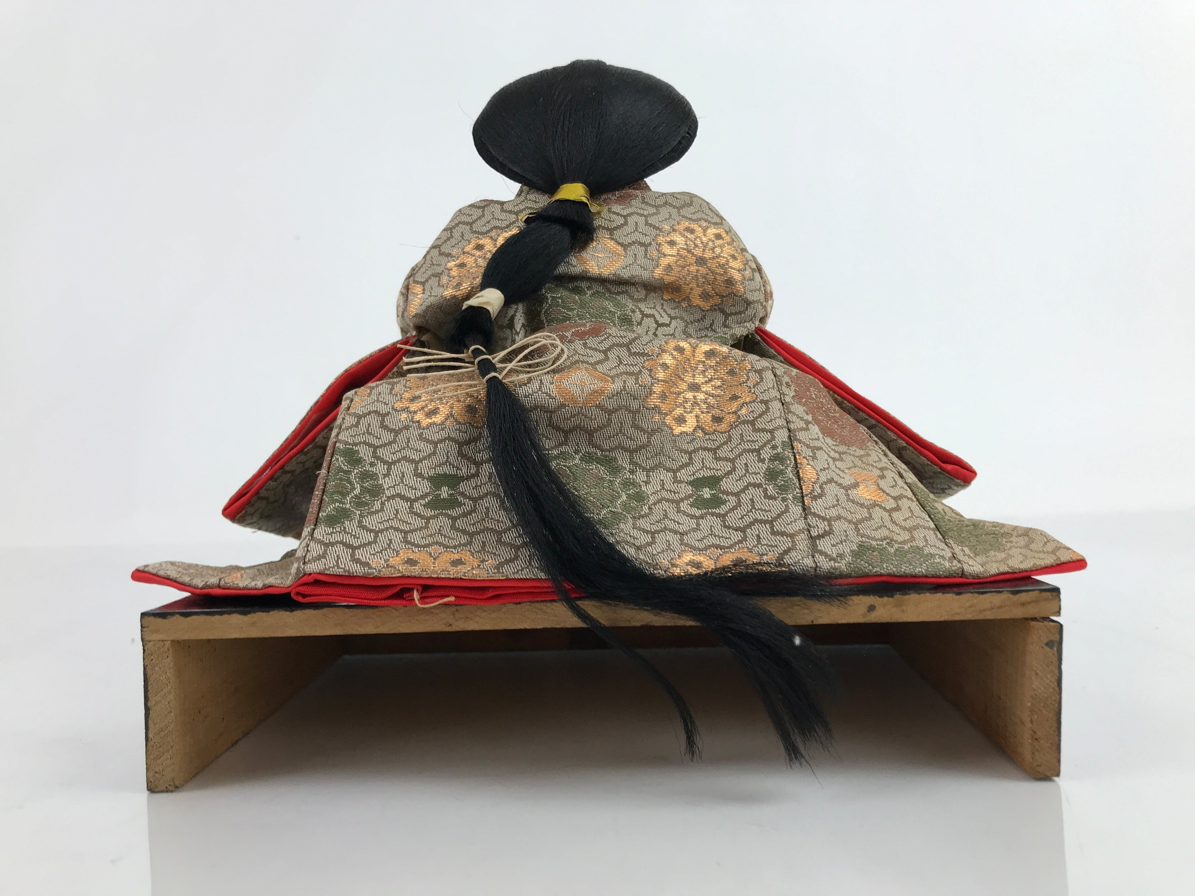 Japanese Hina Doll Girls Day Festival Court Lady Matsuri Wood Silk Kimono ID560
