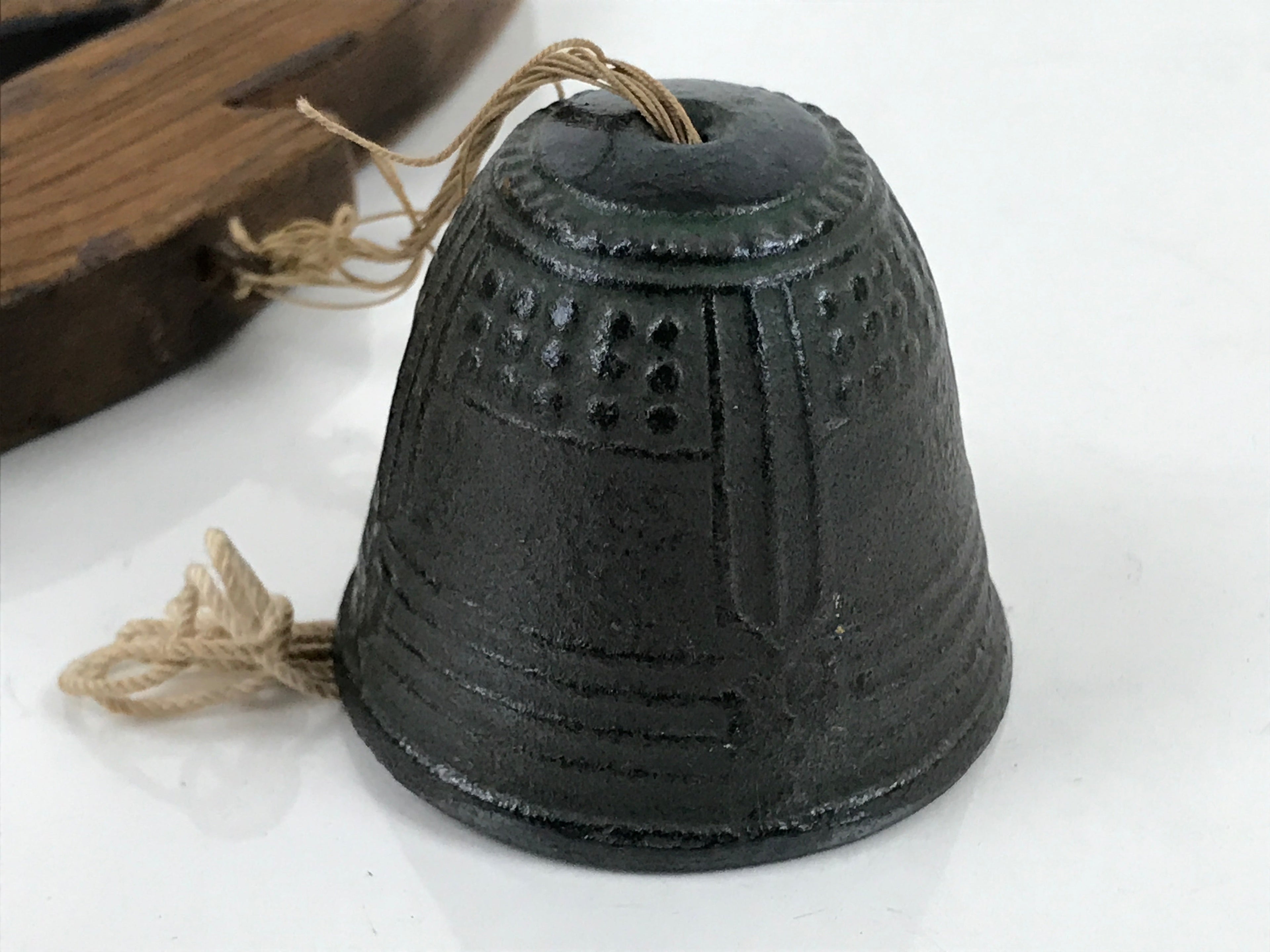 Japanese Iron Furin Wind Chime Tetsurin Vtg Bell Wooden Feather Charm DR528