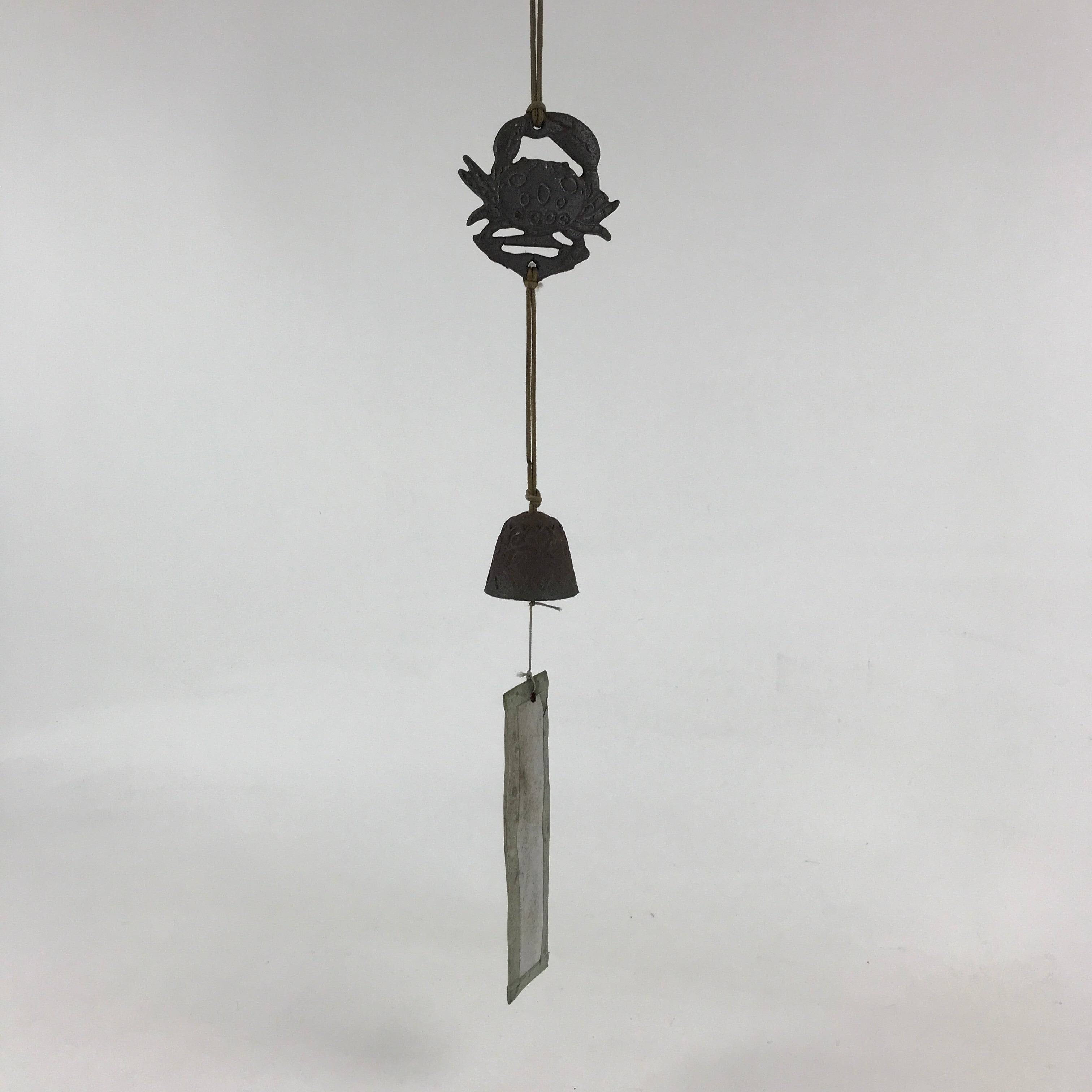 Japanese Iron Furin Wind Chime Tetsurin Vtg Crab Brown String Paper DR489