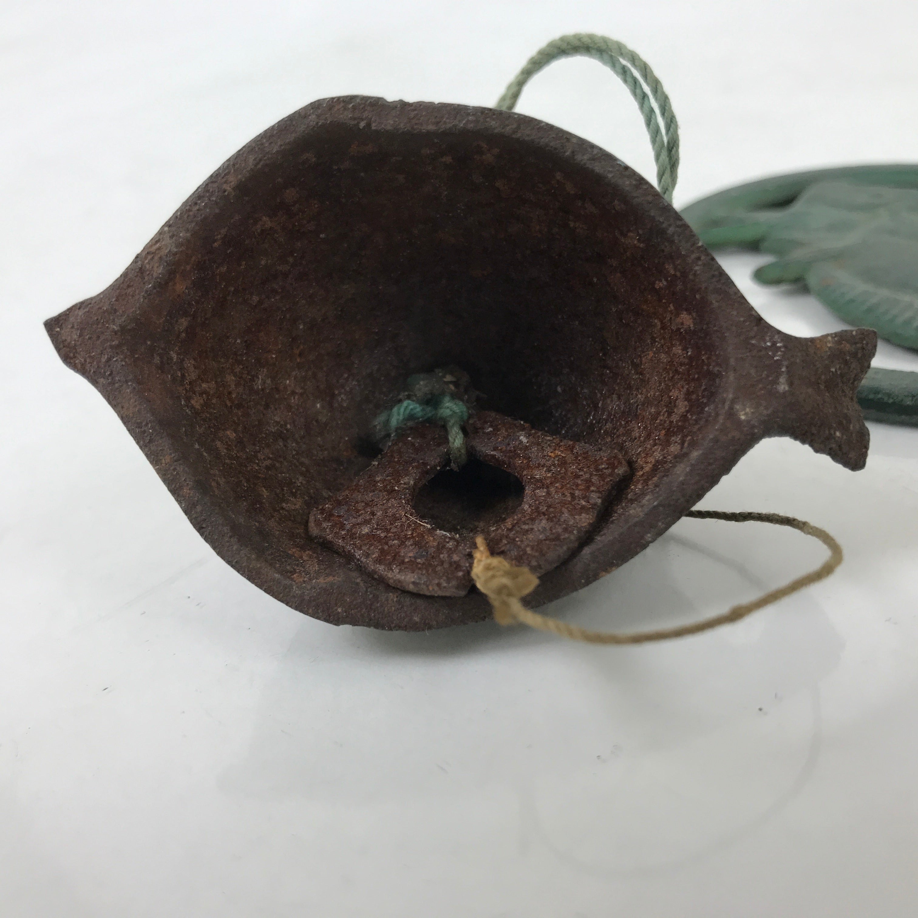 Japanese Iron Furin Wind Chime Tetsurin Vtg Green Bell Palette Fish Charm DR565