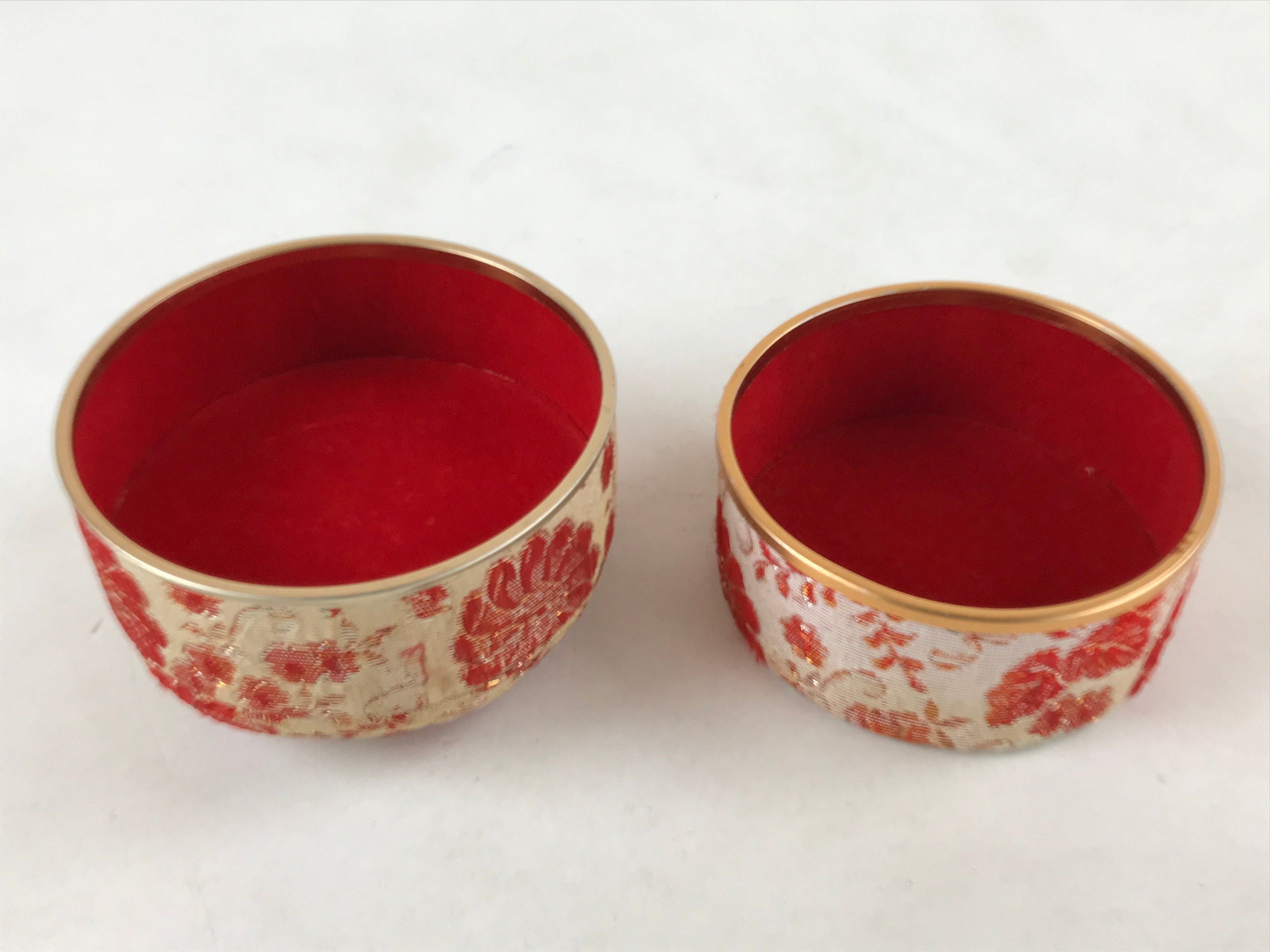 Japanese Kimono Fabric Trinket Box Vtg Round Padded Lid Komono Ire Red JK665