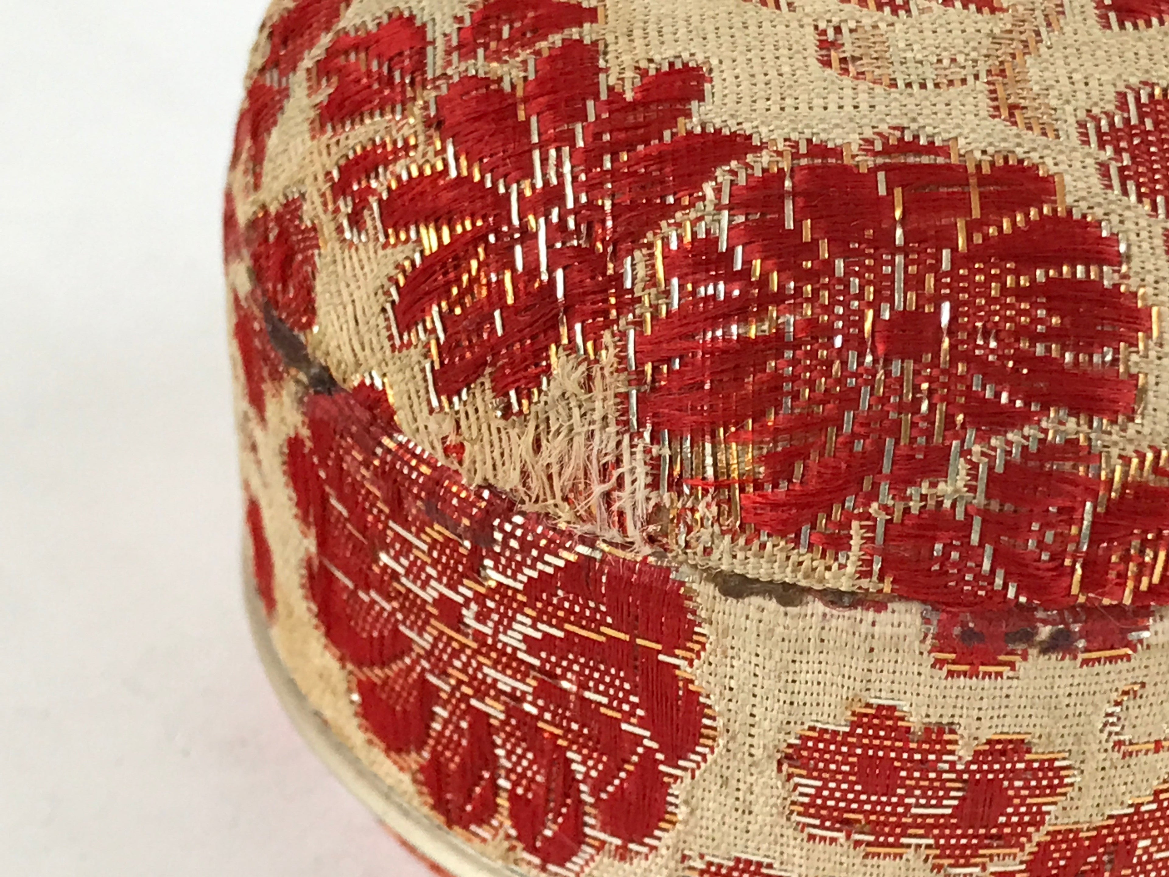 Japanese Kimono Fabric Trinket Box Vtg Round Padded Lid Komono Ire Red JK665